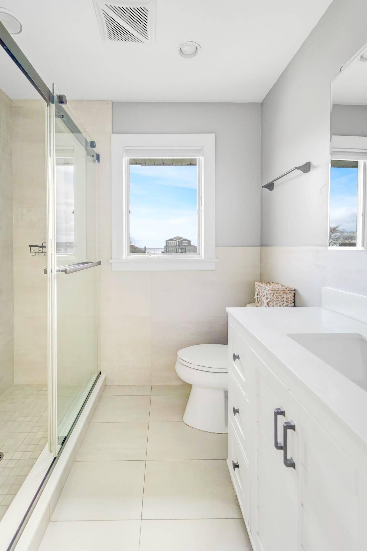 #21 photo, 15 MARLIN RD, East Quogue , NY 11942