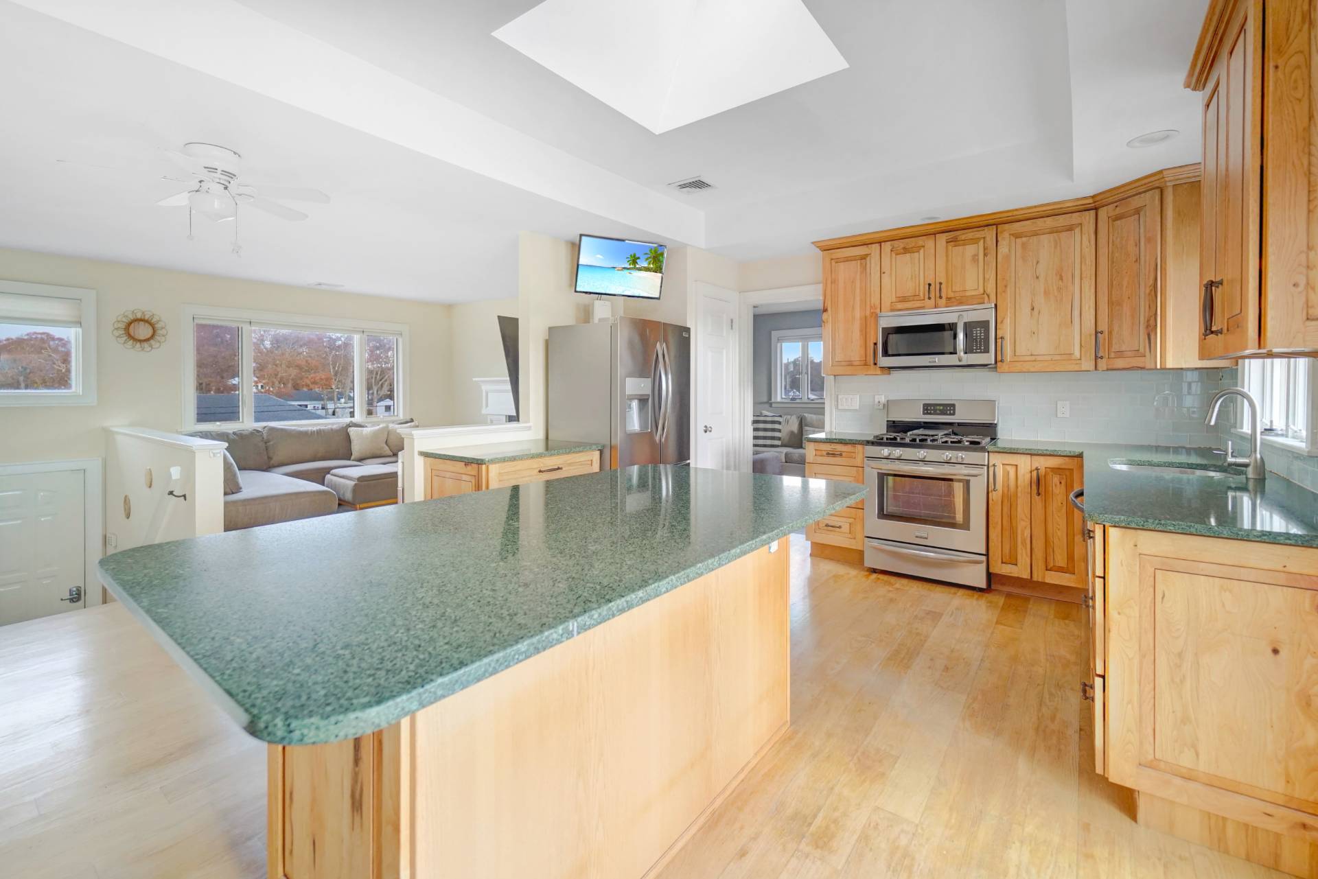 #6 photo, 15 MARLIN RD, East Quogue , NY 11942