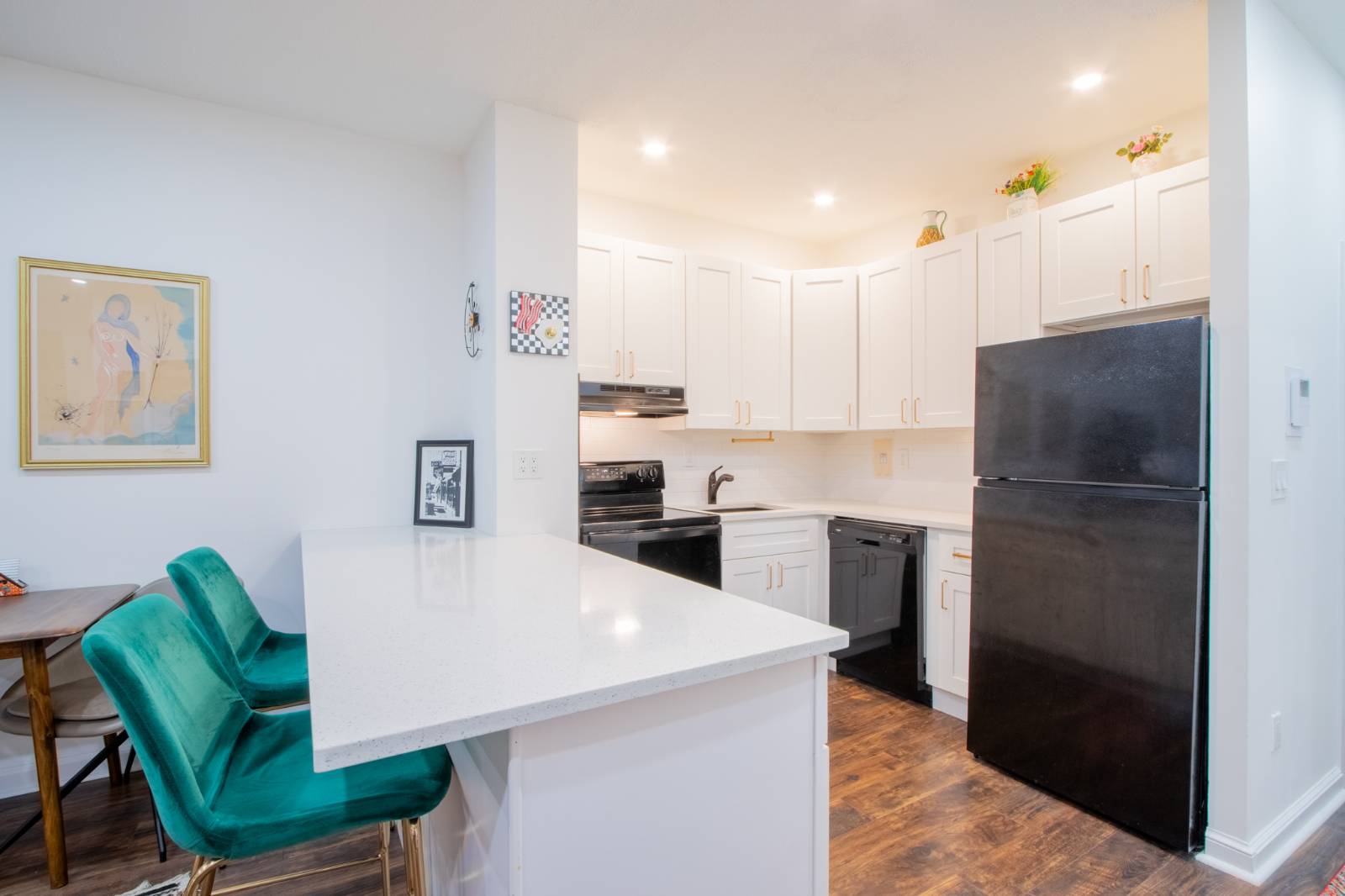 #4 photo, 10104  Fourth Avenue, #2B, Fort Hamilton , NY 11209