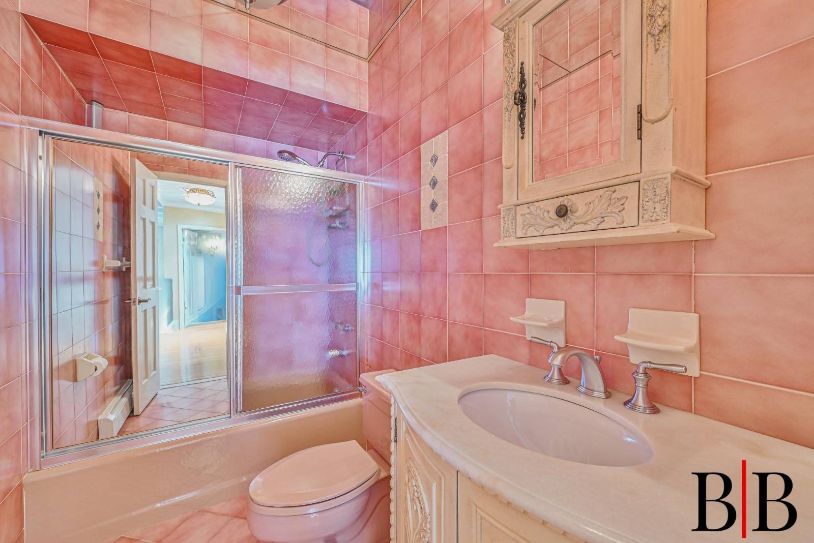 #20 photo, 2017 East 74 Street, Bergen Beach , NY 11234