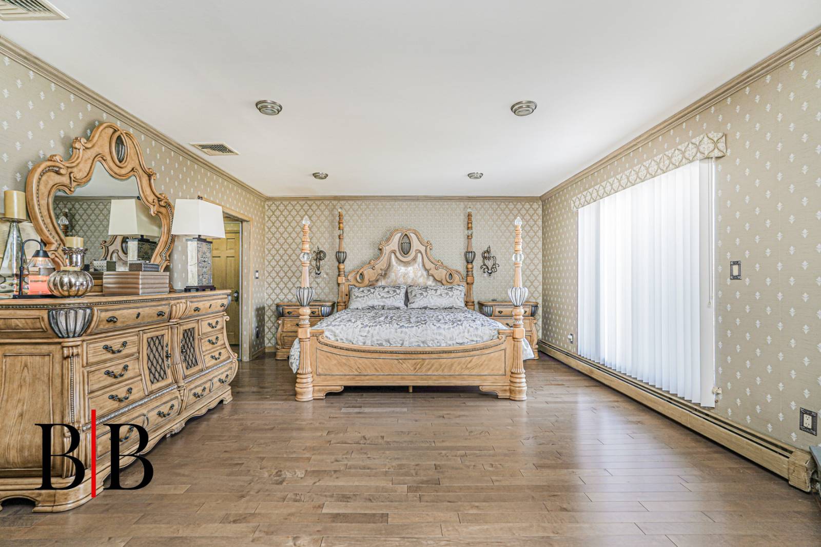 #28 photo, 2017 East 74 Street, Bergen Beach , NY 11234