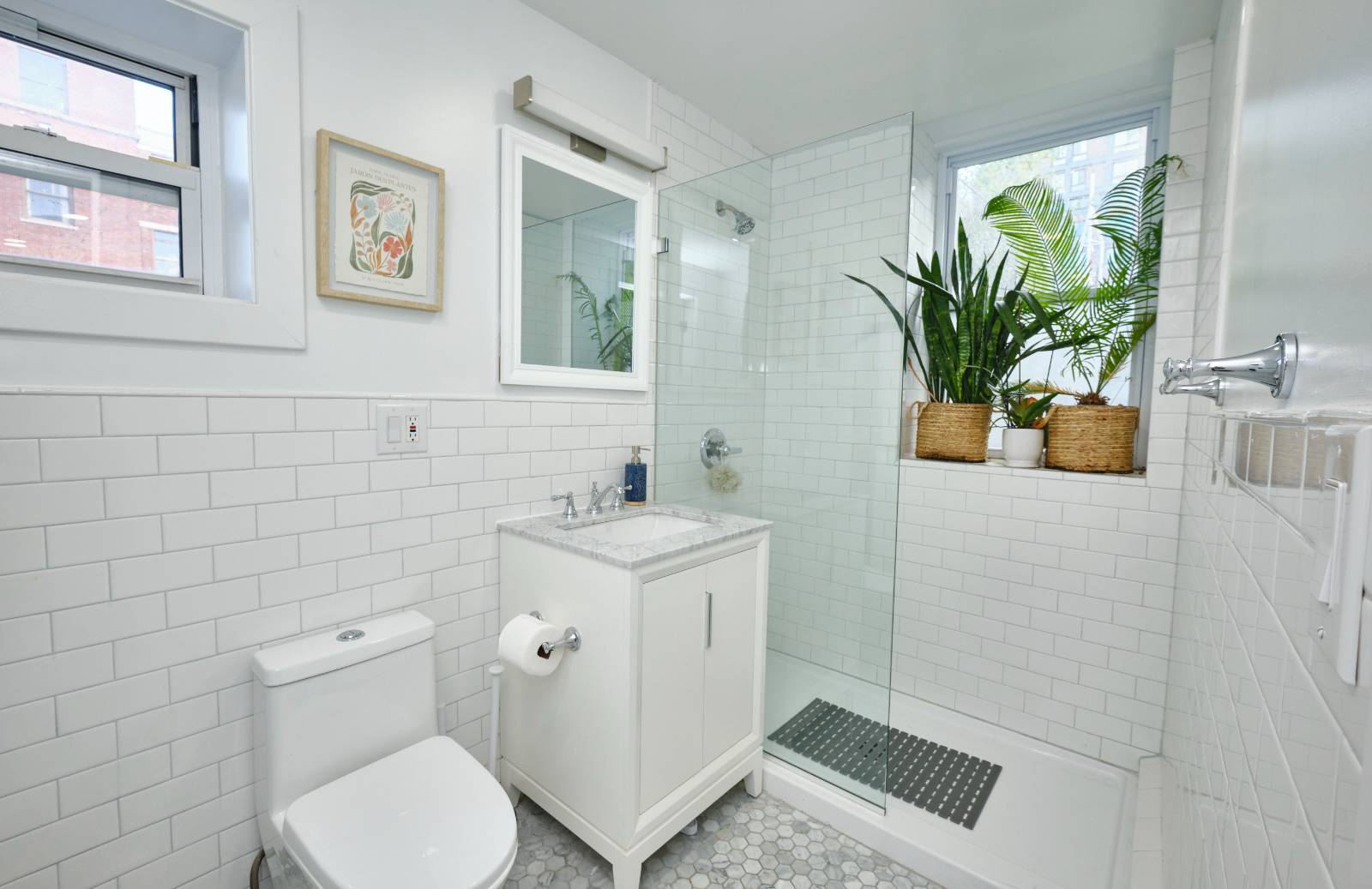 #14 photo, 39-39 Crescent St, Long Island City , NY 11101