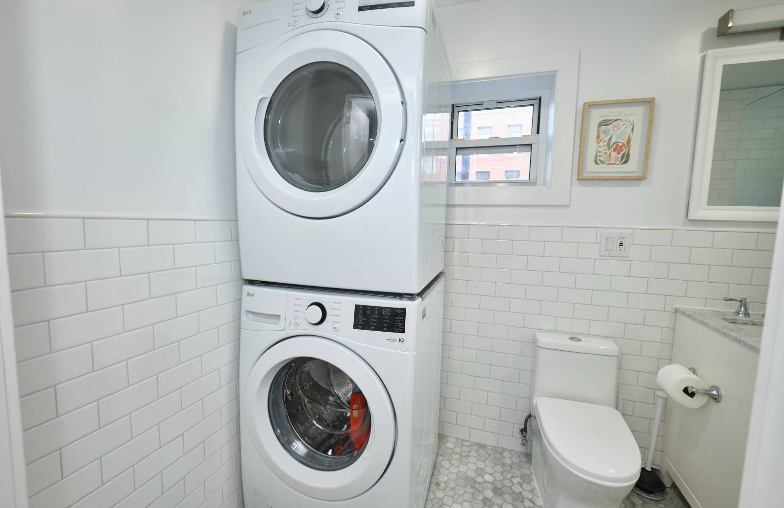 #15 photo, 39-39 Crescent St, Long Island City , NY 11101