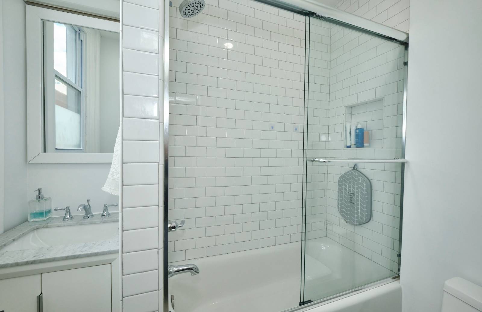 #29 photo, 39-39 Crescent St, Long Island City , NY 11101