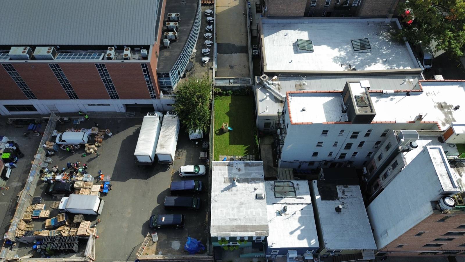 #5 photo, 39-39 Crescent St, Long Island City , NY 11101