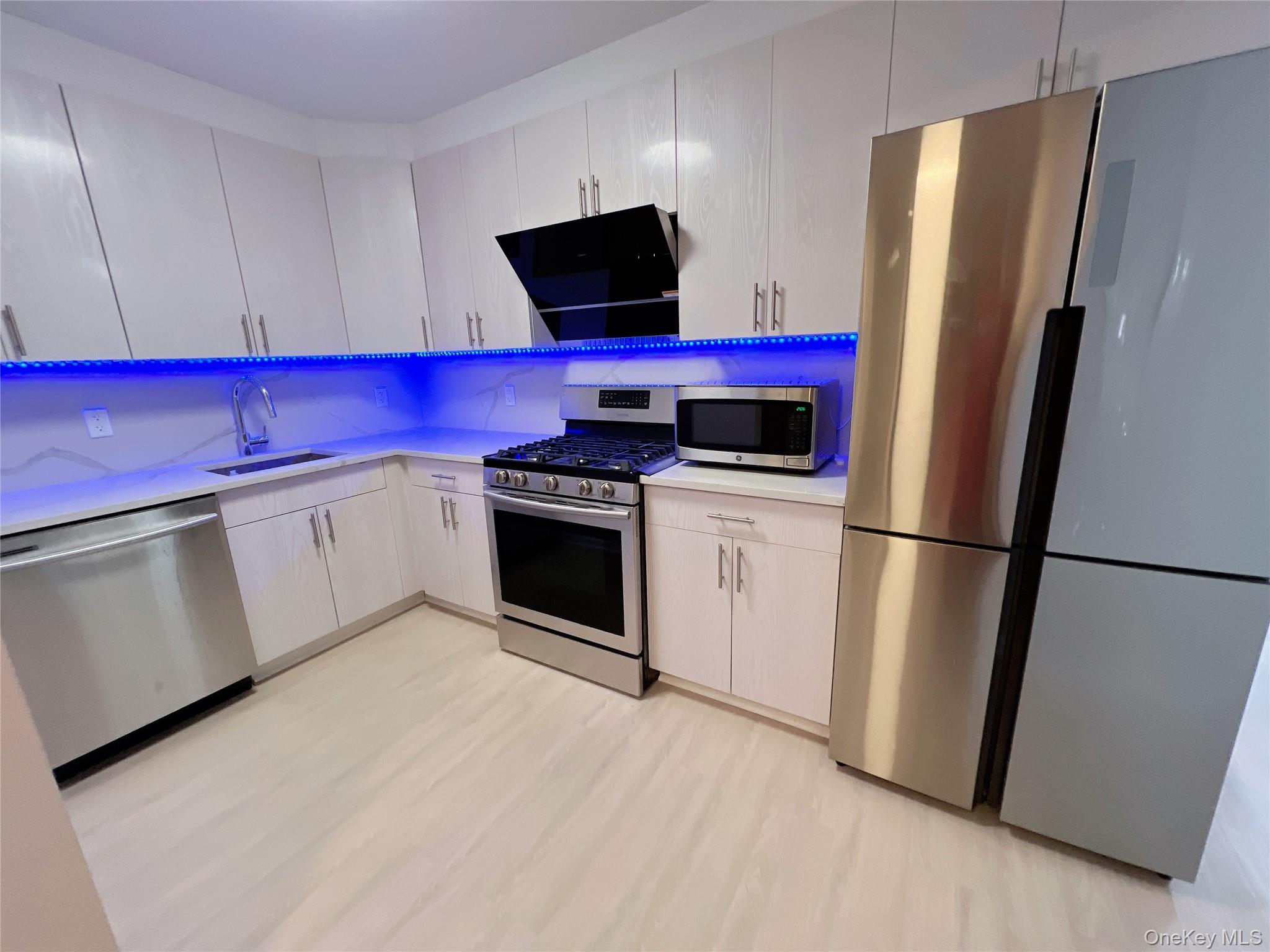 #9 photo, 138-12 Northern Boulevard, Flushing , NY 11354