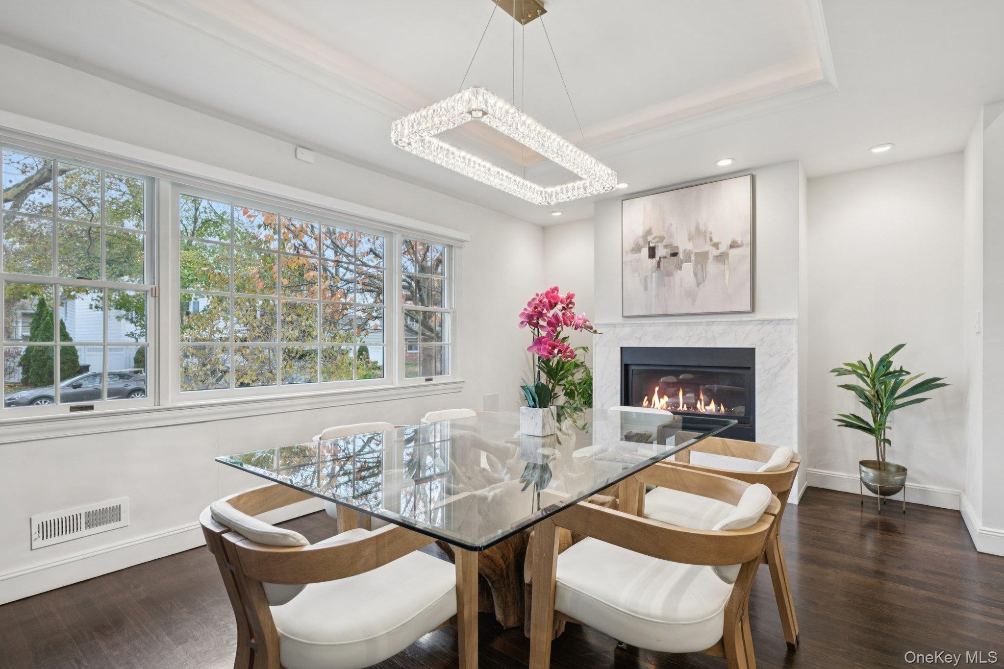 #13 photo, 5 Culver Court, Melville , NY 11747