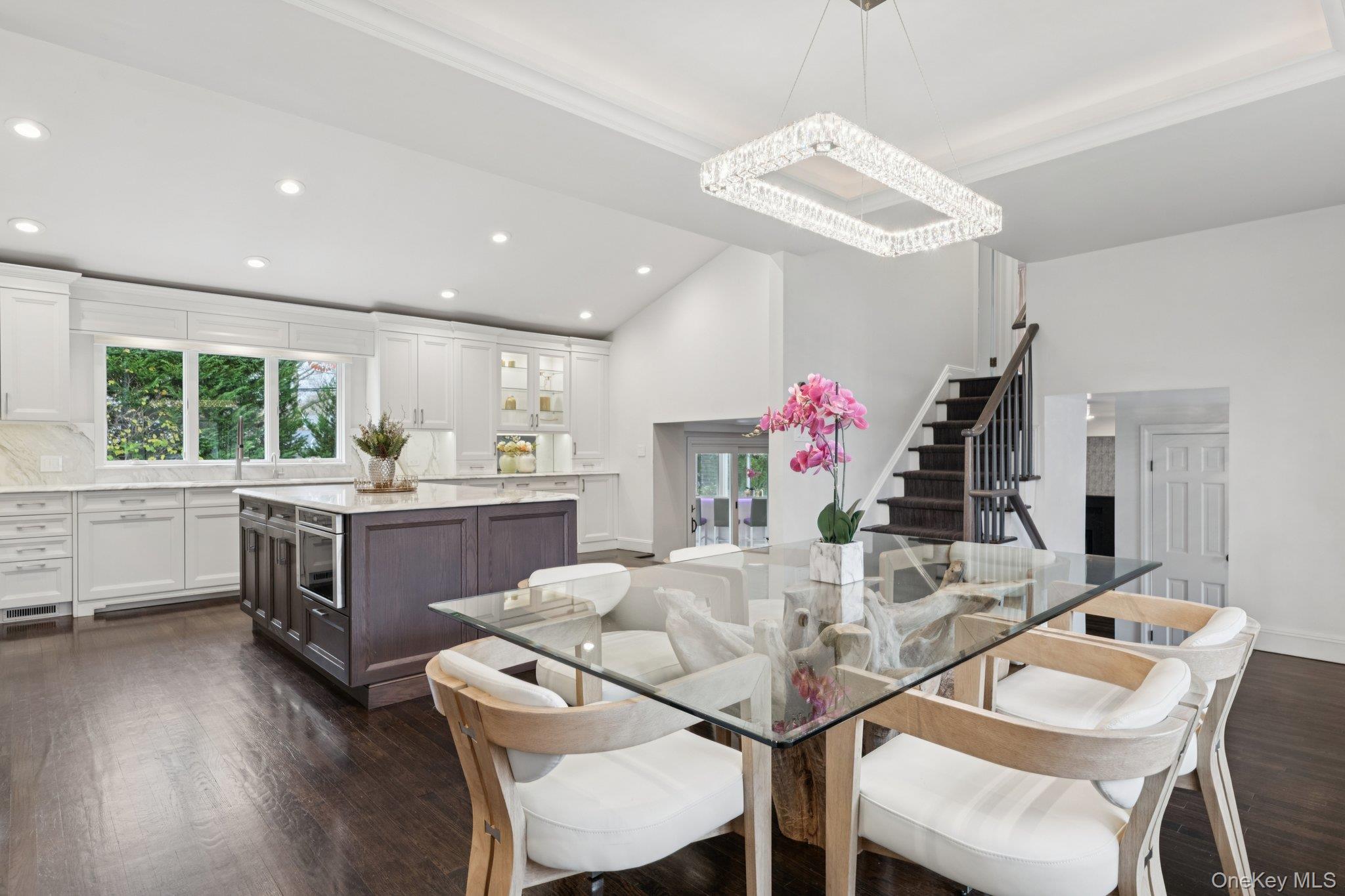 #15 photo, 5 Culver Court, Melville , NY 11747