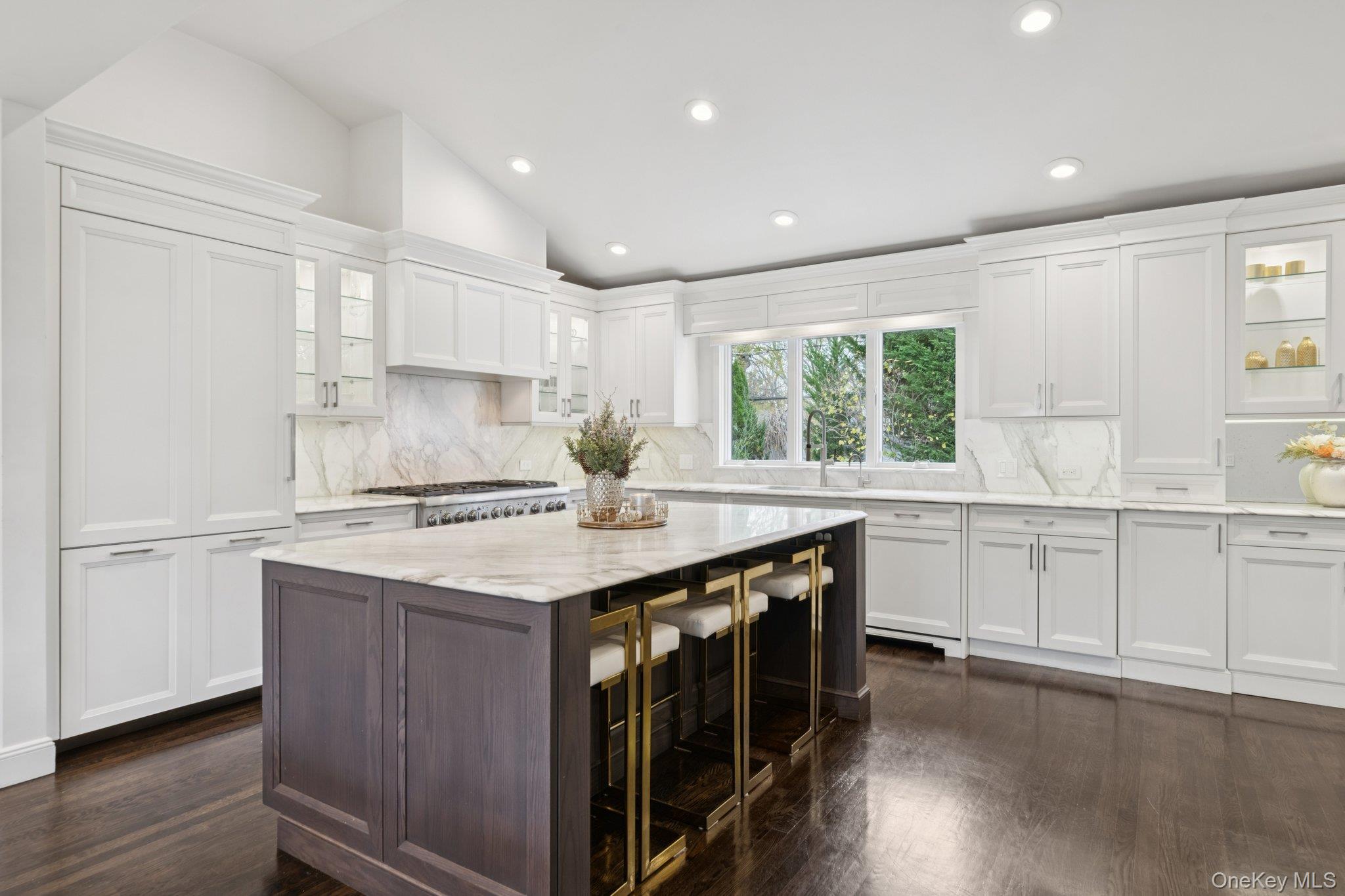 #18 photo, 5 Culver Court, Melville , NY 11747