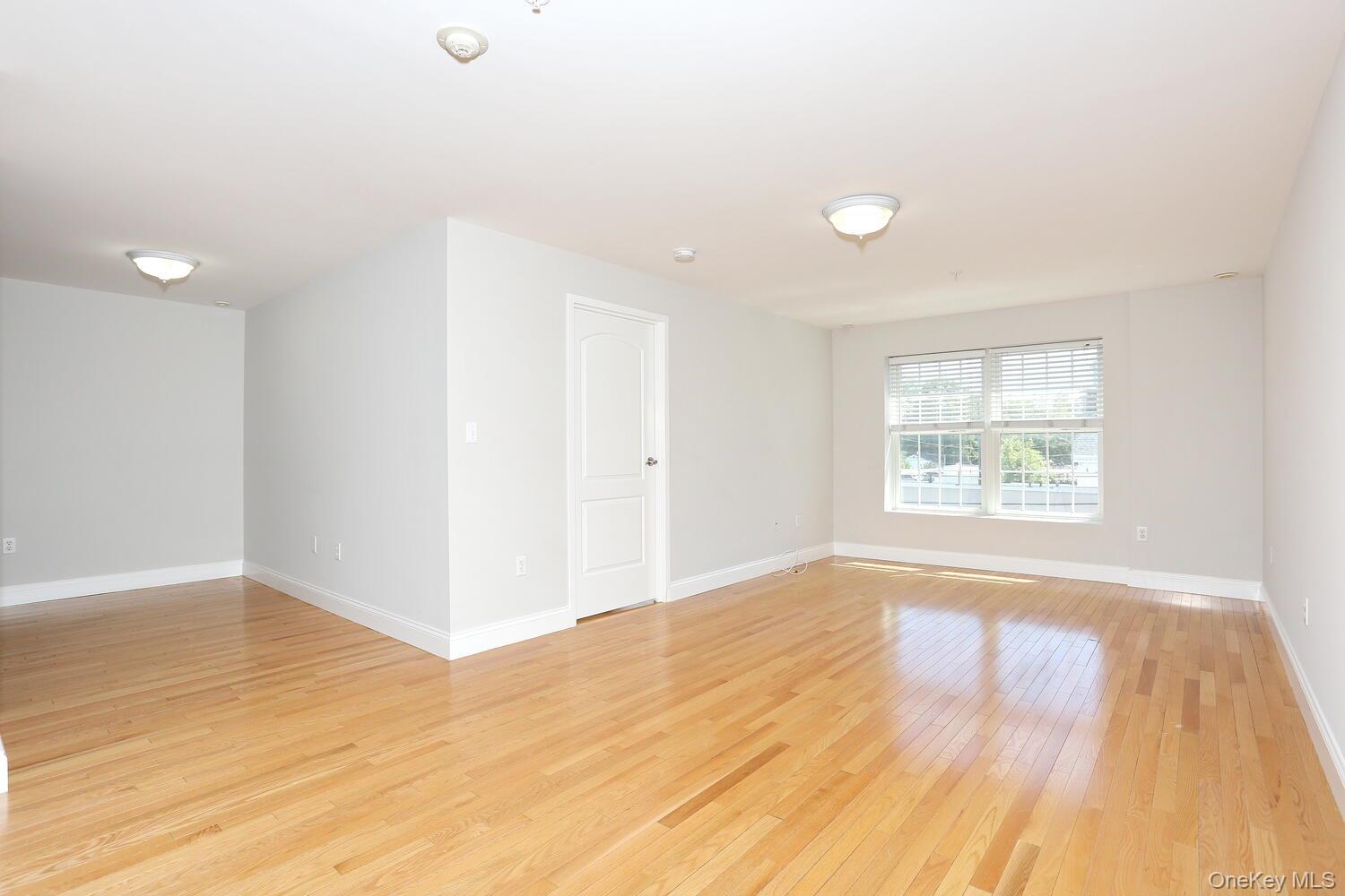 #12 photo, 21 E Central Avenue, Pearl River , NY 10965