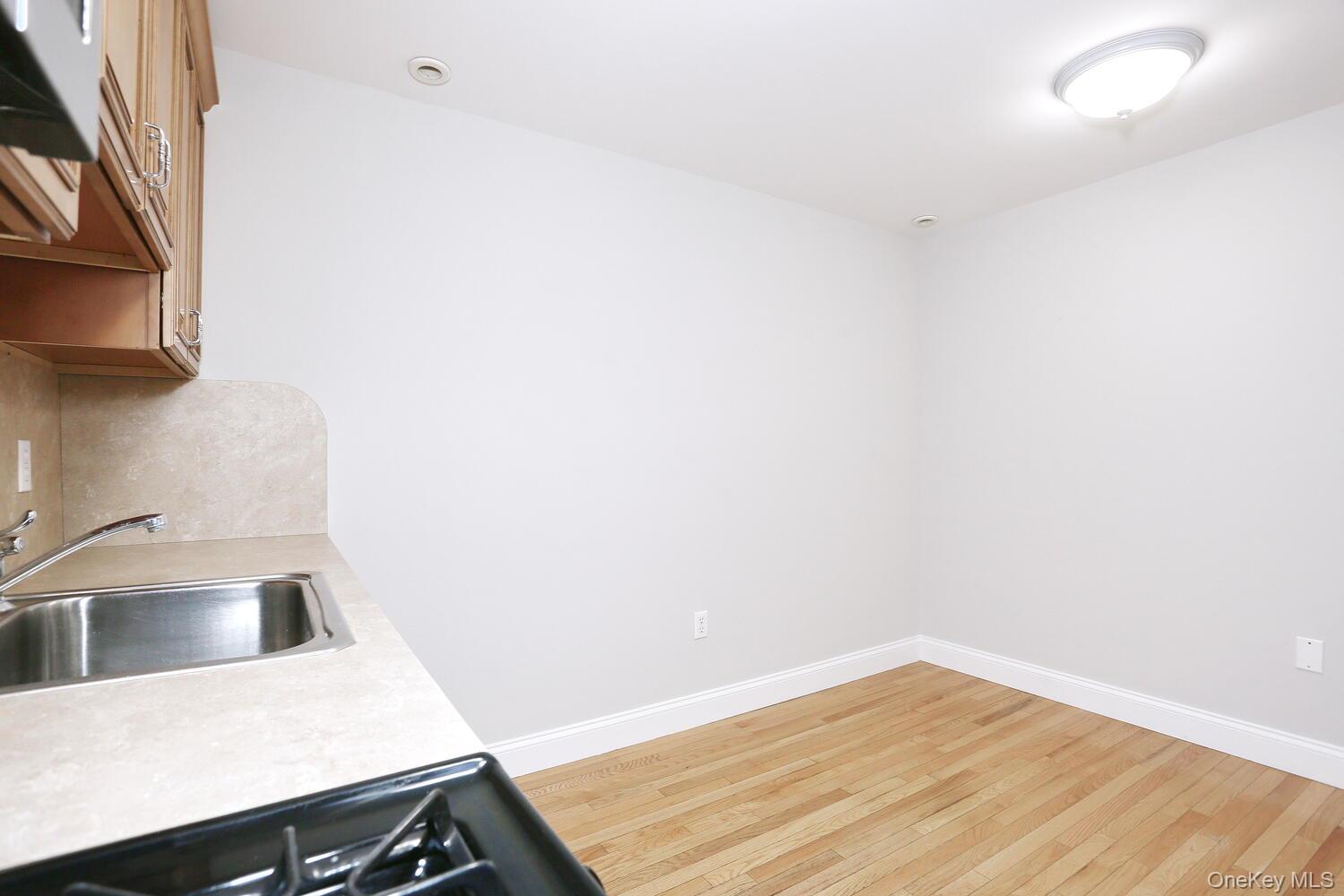 #20 photo, 21 E Central Avenue, Pearl River , NY 10965