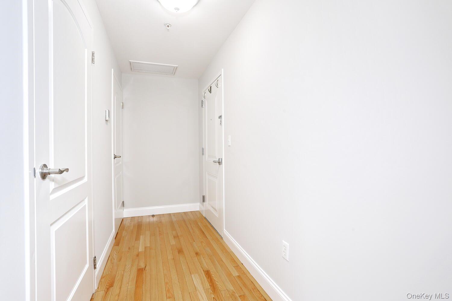 #9 photo, 21 E Central Avenue, Pearl River , NY 10965