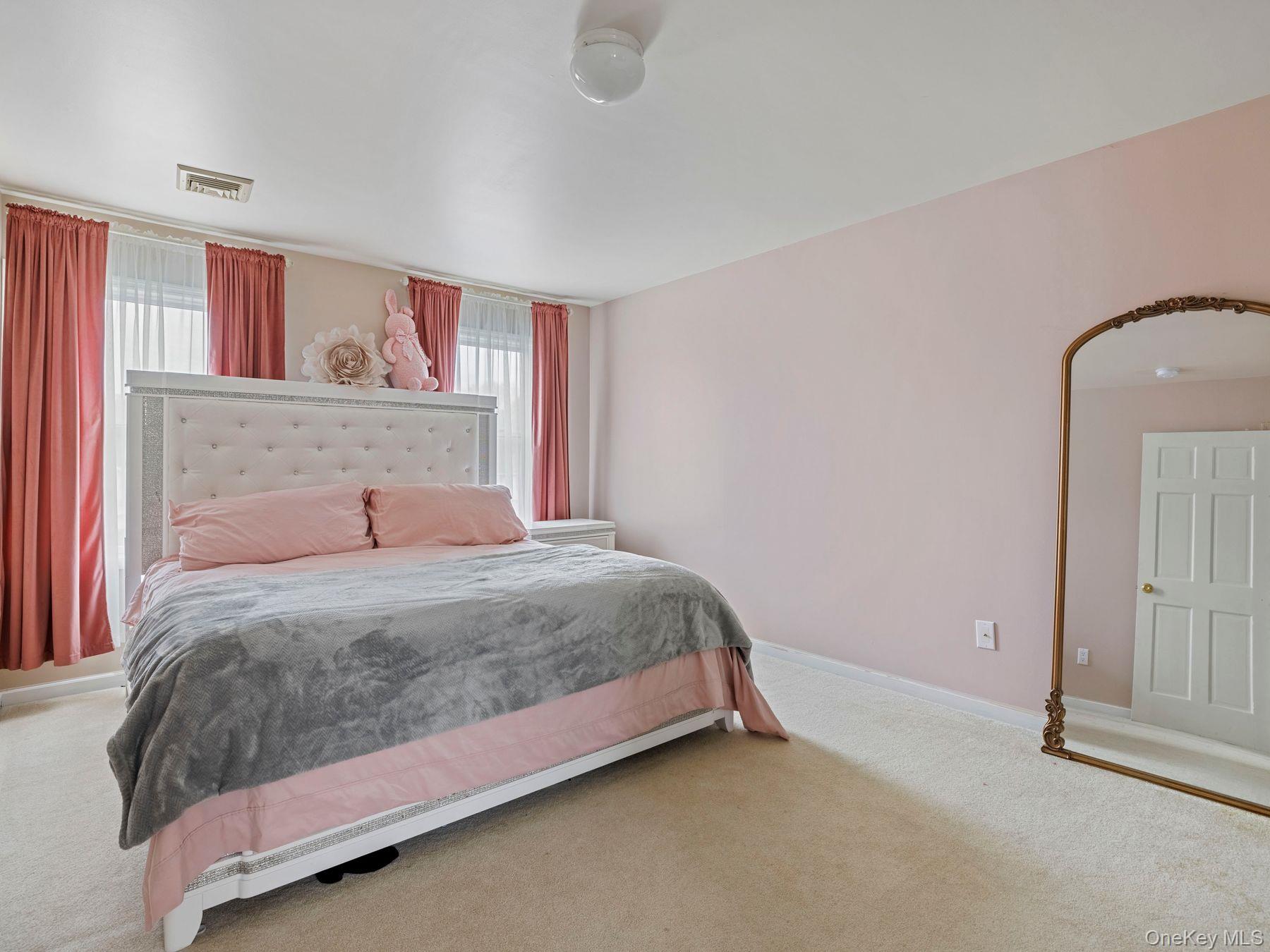 #19 photo, 91 Canterbury Drive, Saugerties , NY 12477