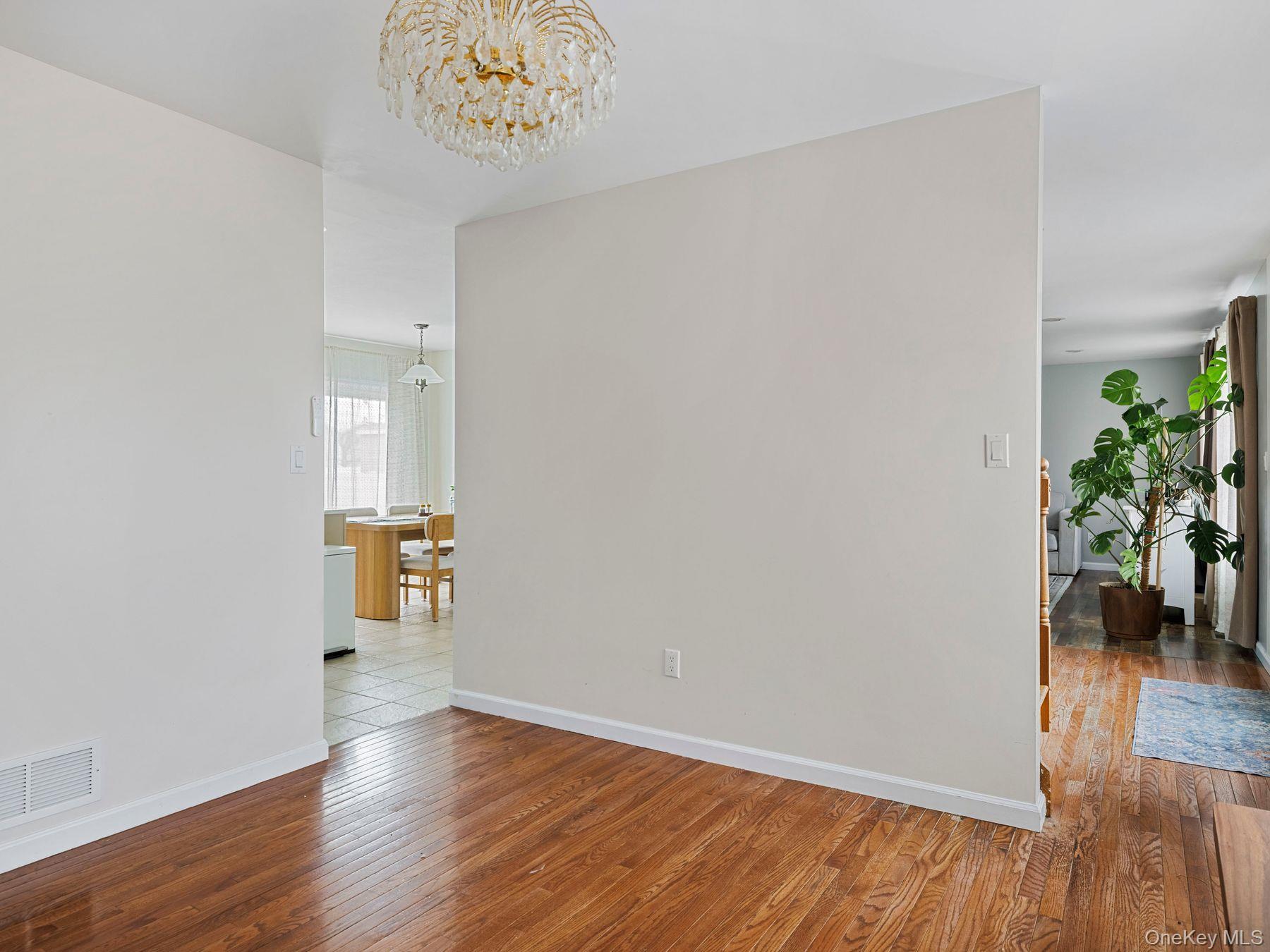 #6 photo, 91 Canterbury Drive, Saugerties , NY 12477