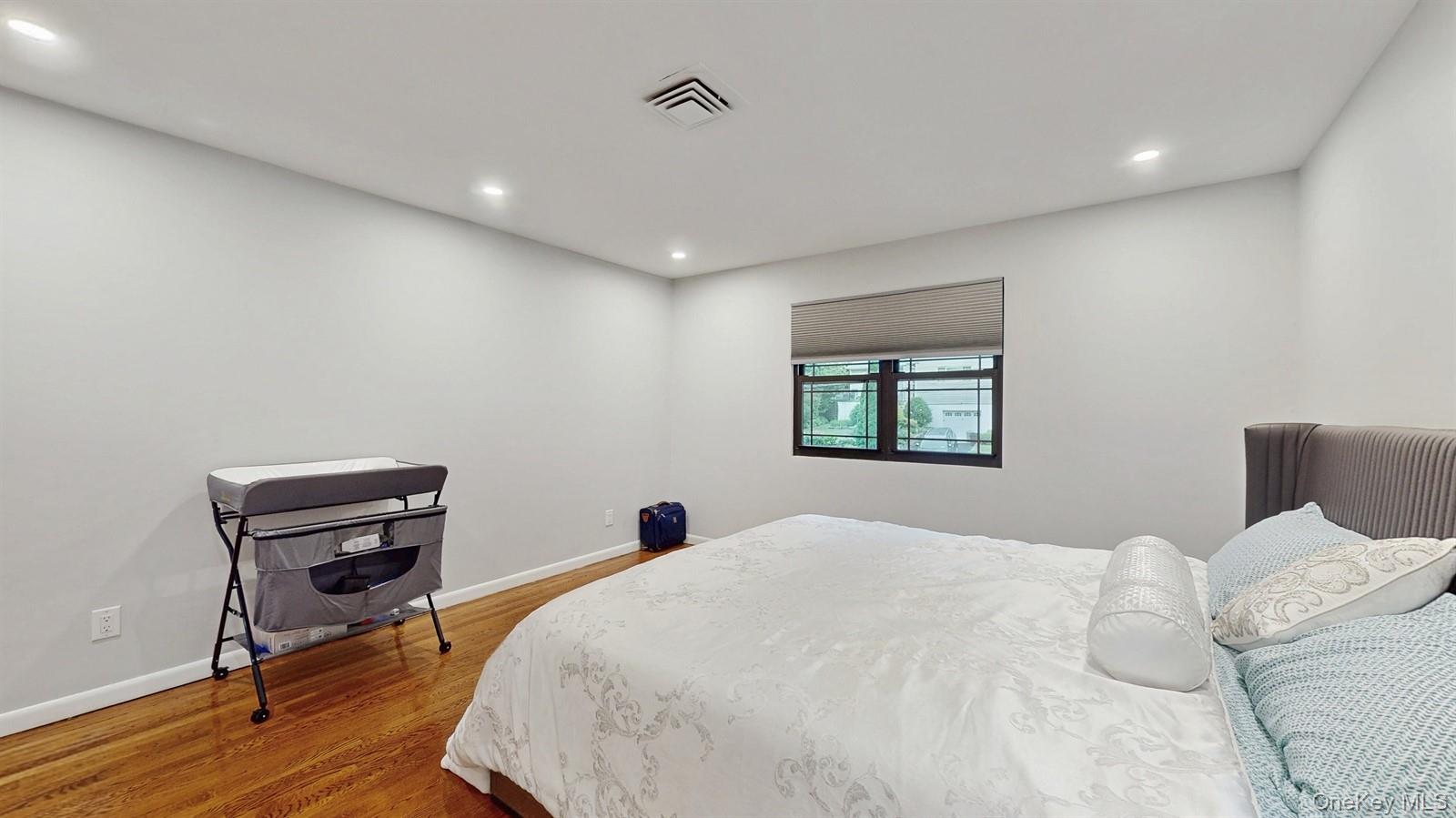 #15 photo, 17 Arthur Place, Yonkers , NY 10701