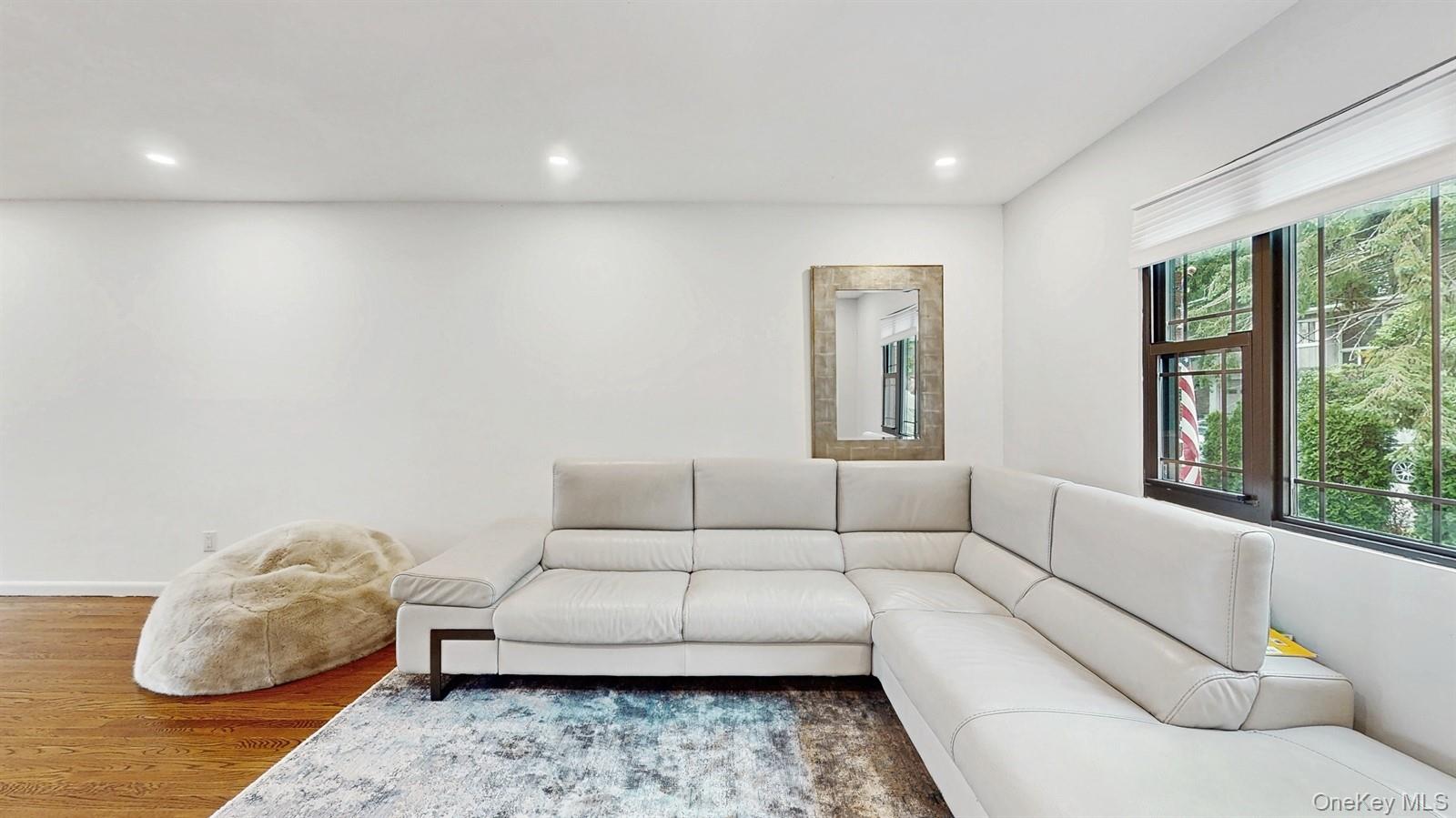 #4 photo, 17 Arthur Place, Yonkers , NY 10701