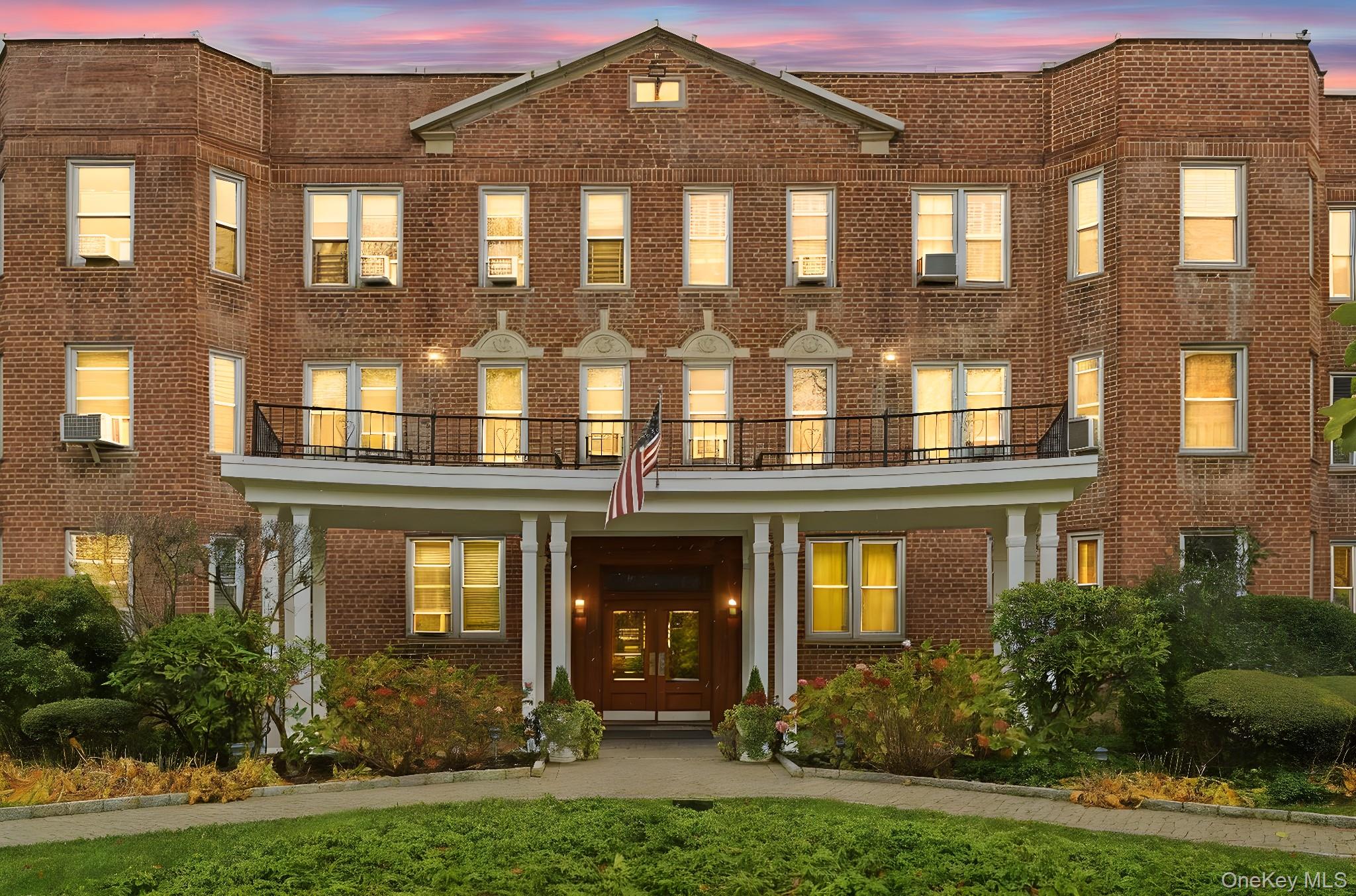 #1 photo, 2 Overlook Road, White Plains , NY 10605