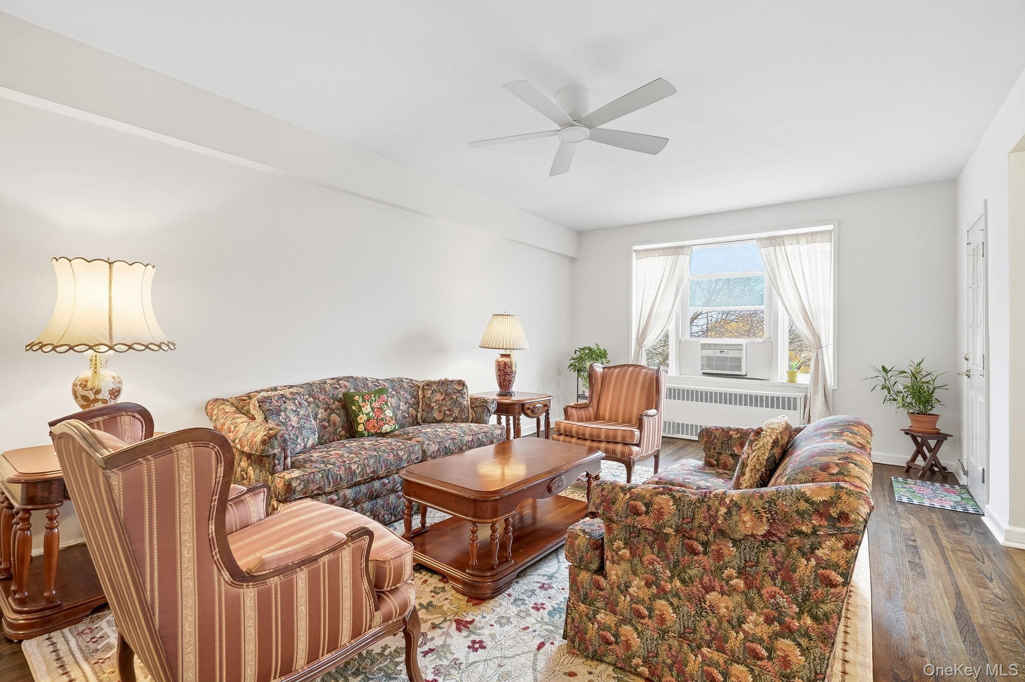 #11 photo, 2 Overlook Road, White Plains , NY 10605