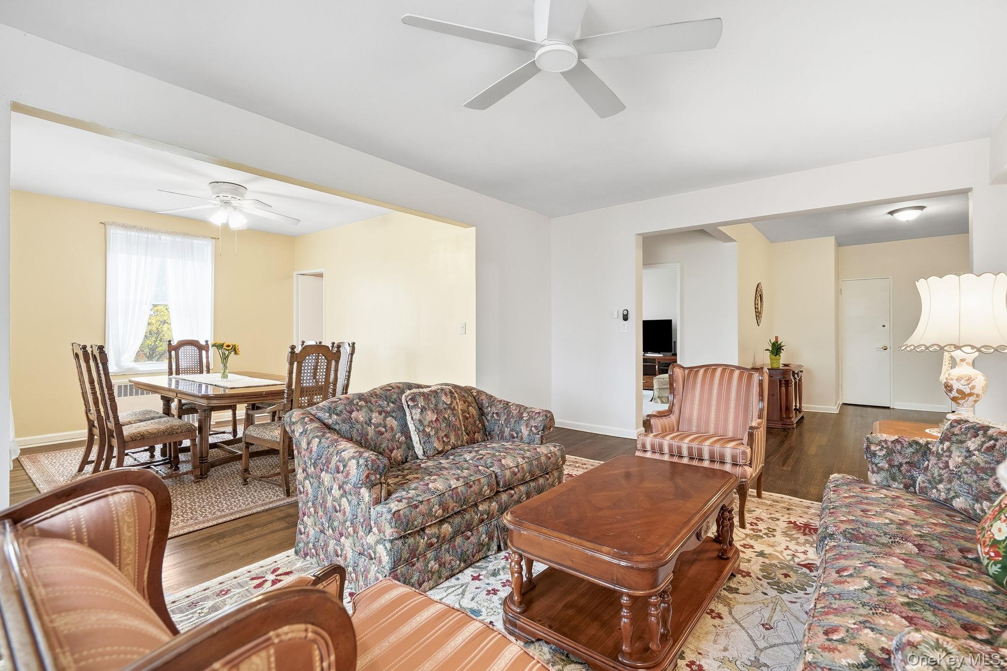 #13 photo, 2 Overlook Road, White Plains , NY 10605