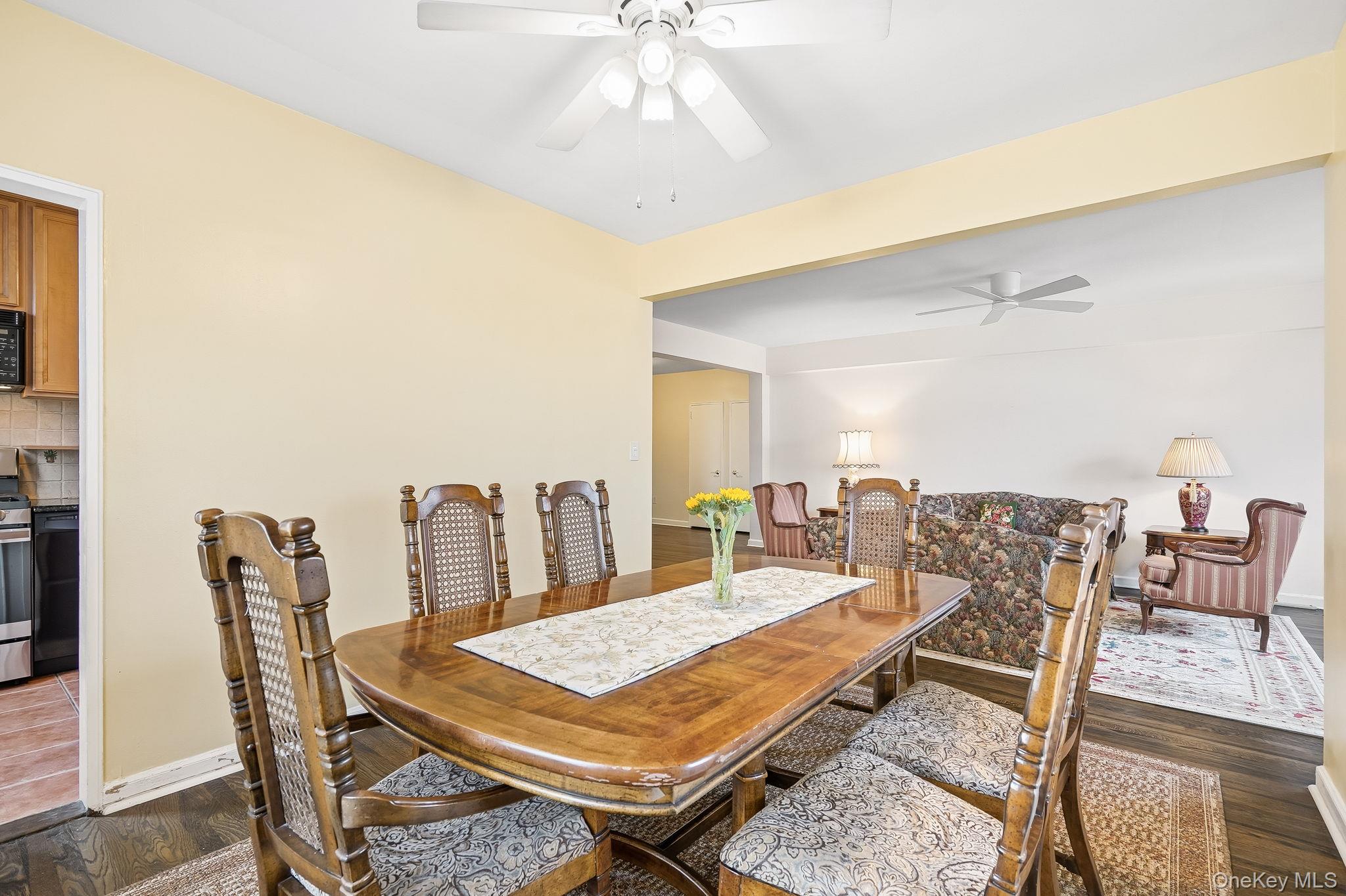 #15 photo, 2 Overlook Road, White Plains , NY 10605