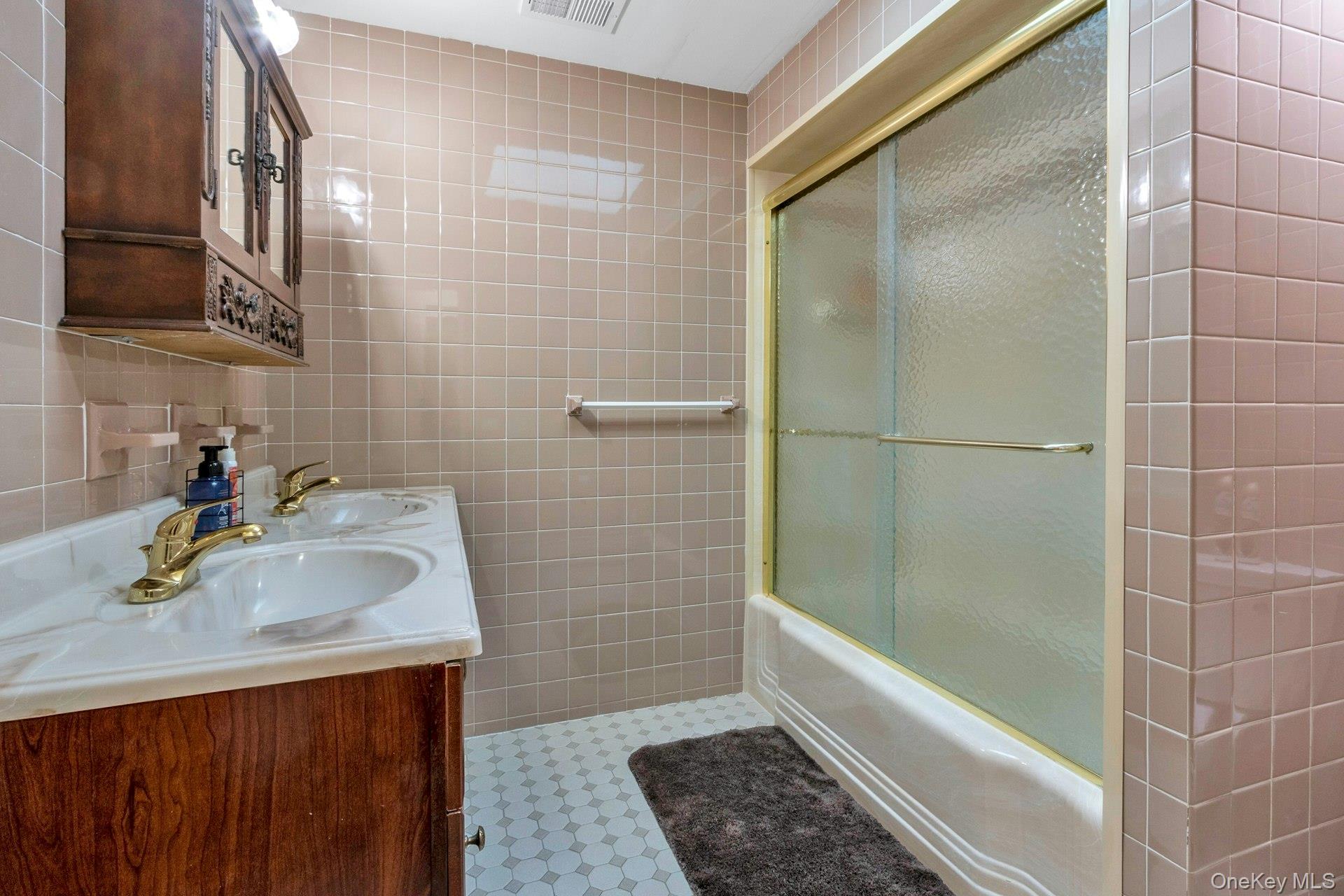 #18 photo, 44 Greenridge Way, Spring Valley , NY 10977