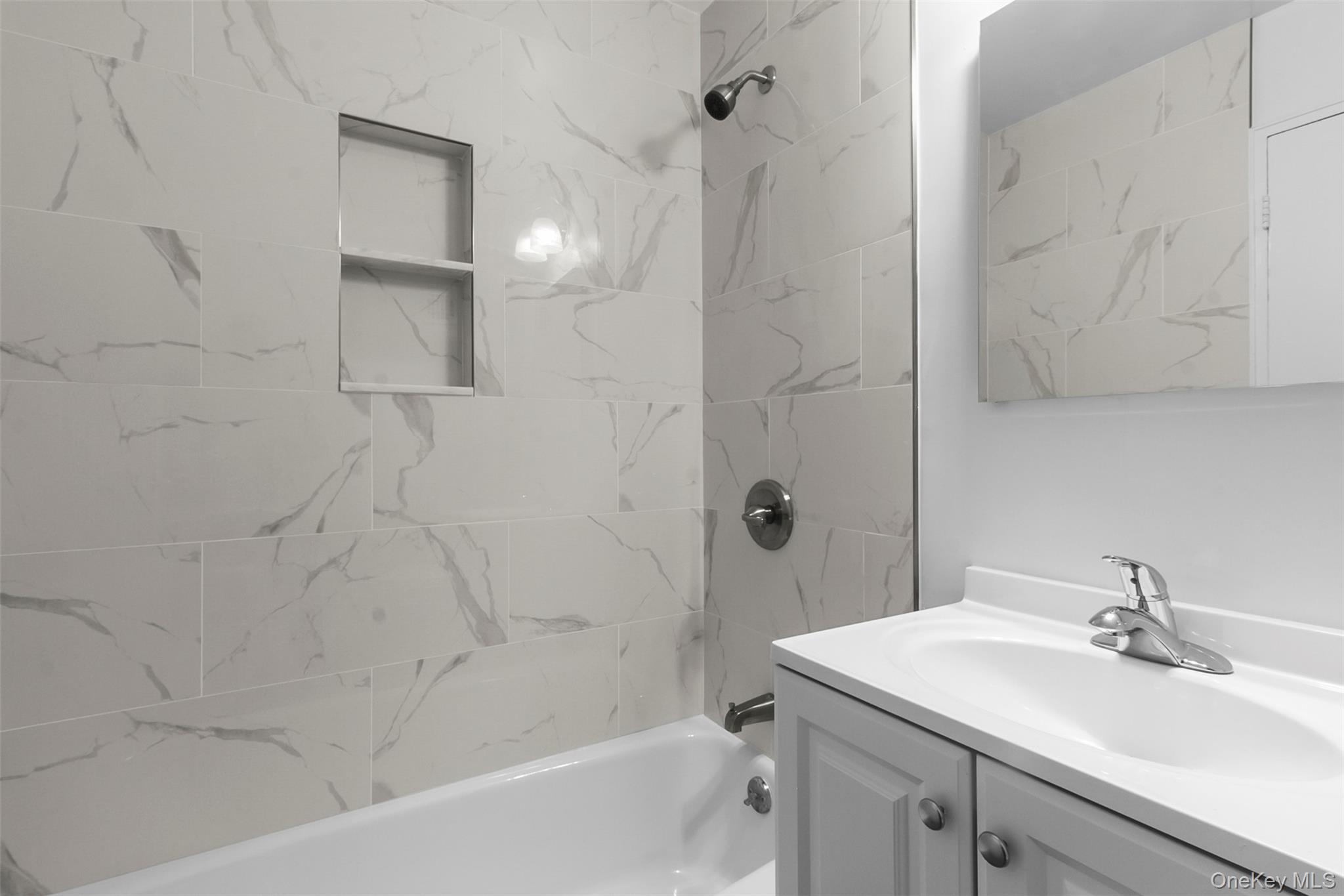 #19 photo, 372 Central Park Avenue, Scarsdale , NY 10583