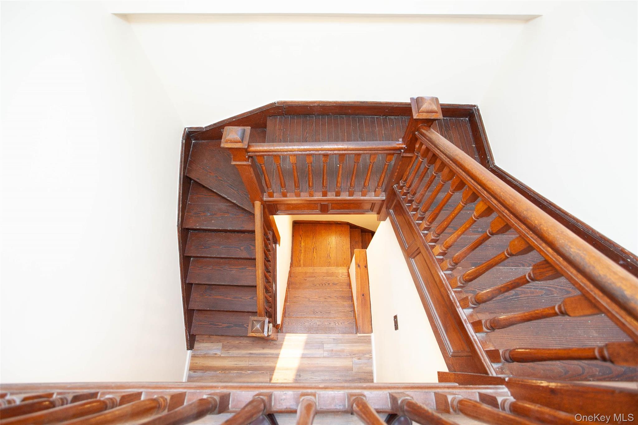 #3 photo, 35 W Olive Street, Long Beach , NY 11561