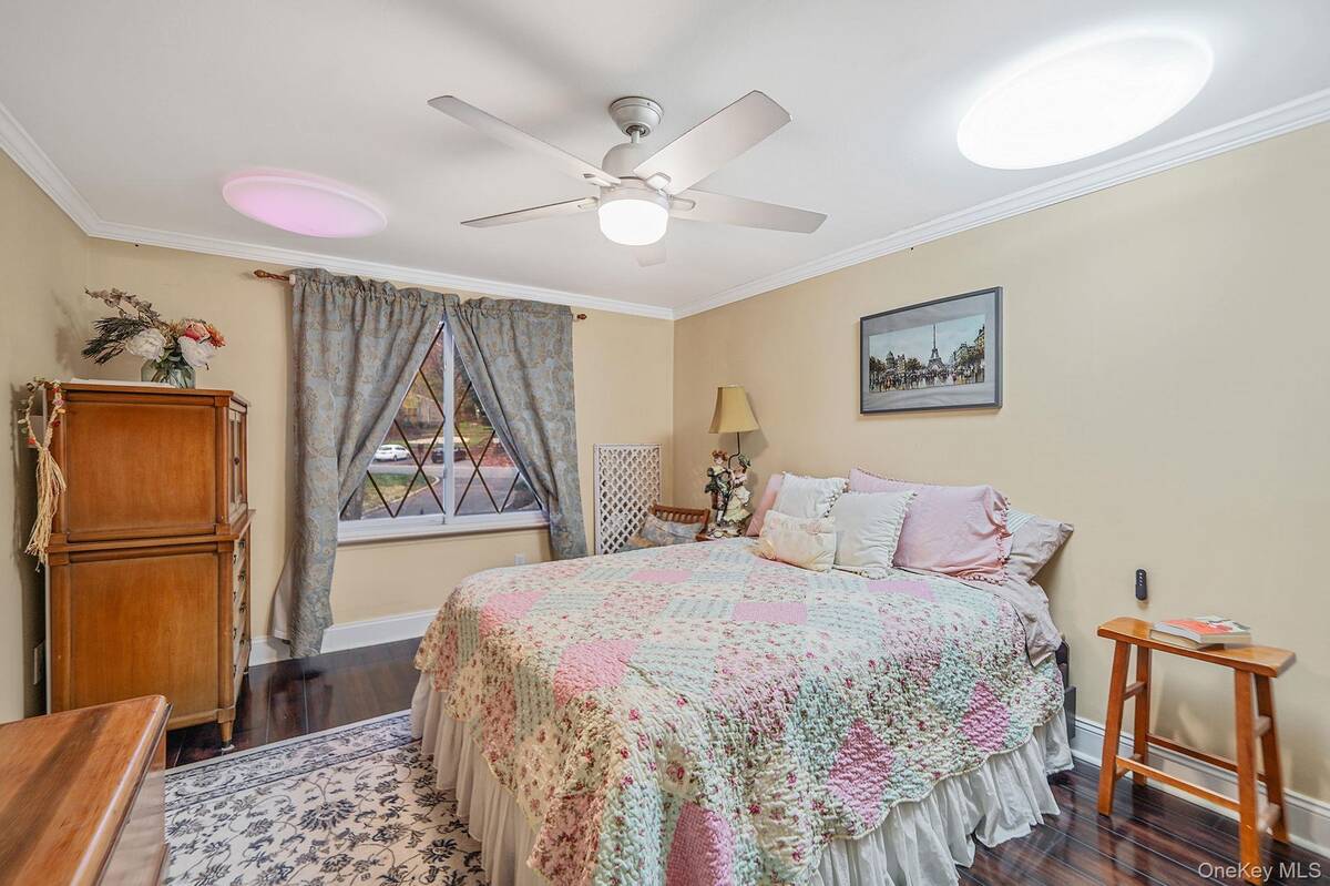 #15 photo, 320 Woodland Court, サフォーク郡 Coram , NY 11727