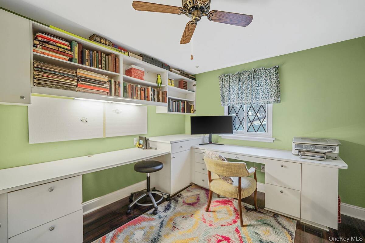 #22 photo, 320 Woodland Court, サフォーク郡 Coram , NY 11727