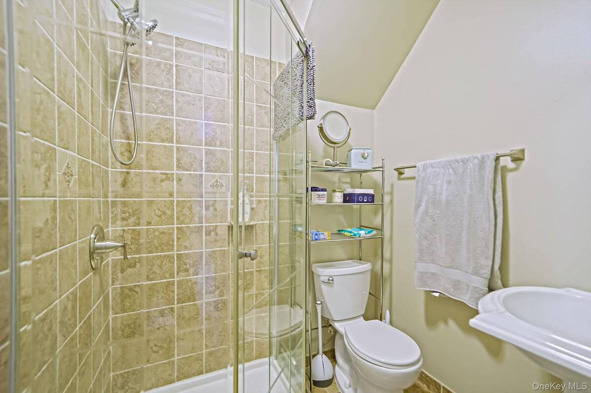 #15 photo, 4 Willow Road, Rocky Point , NY 11778