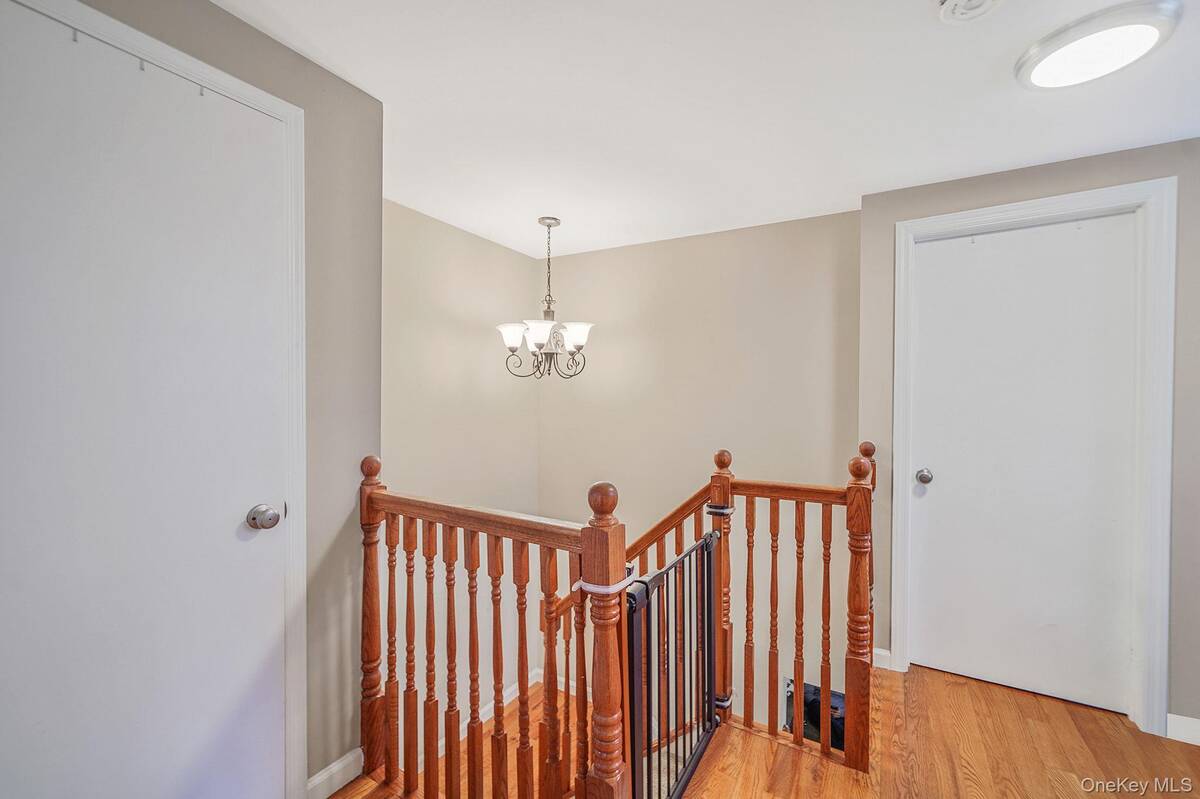 #16 photo, 4 Willow Road, Rocky Point , NY 11778