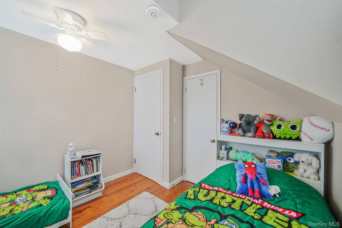 #20 photo, 4 Willow Road, Rocky Point , NY 11778