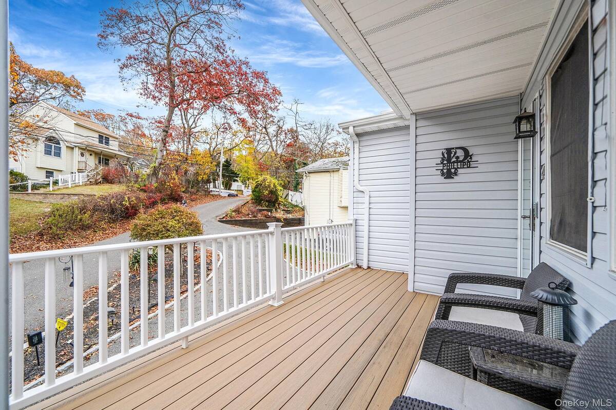 #4 photo, 4 Willow Road, Rocky Point , NY 11778