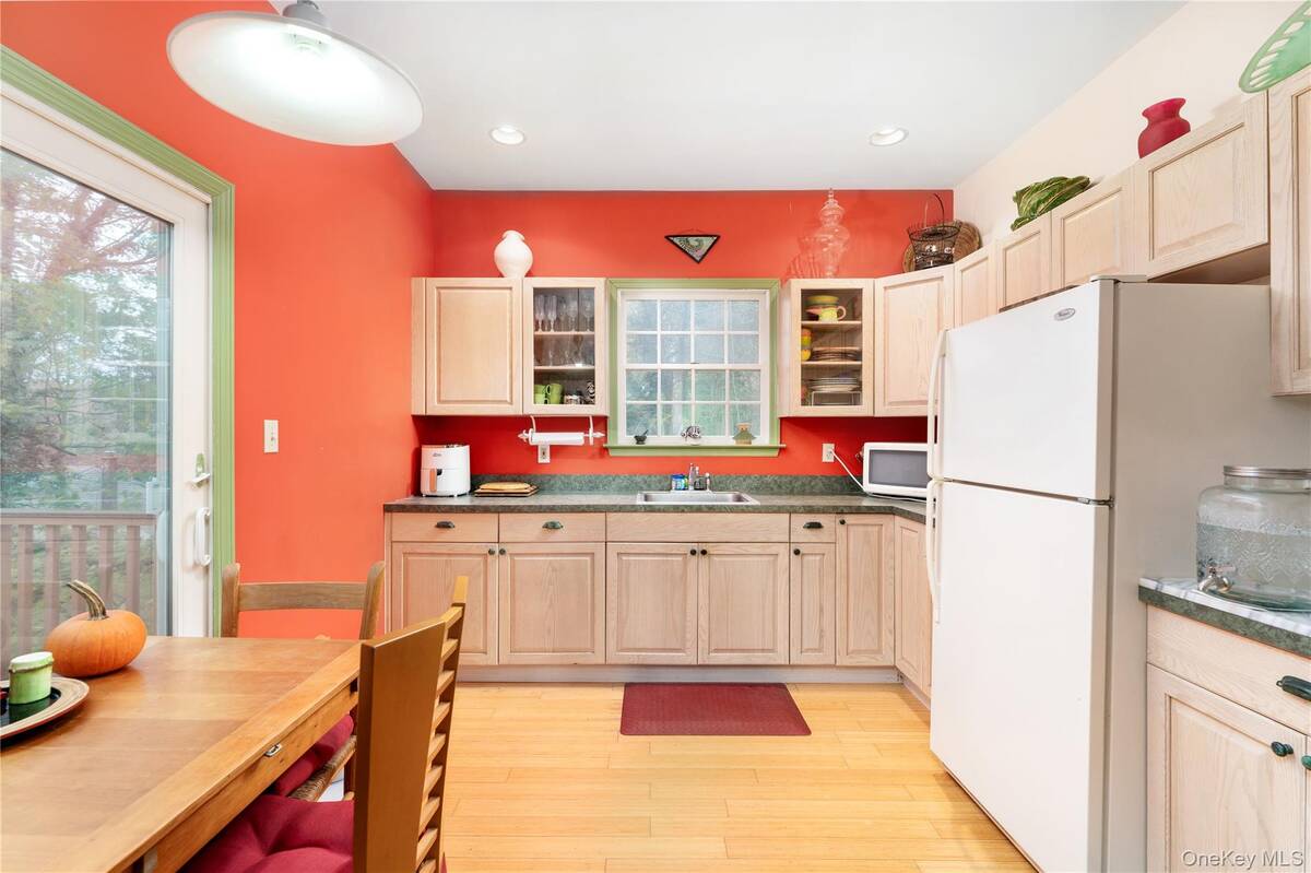 #18 photo, 20 Stony Road, Stony Brook , NY 11790