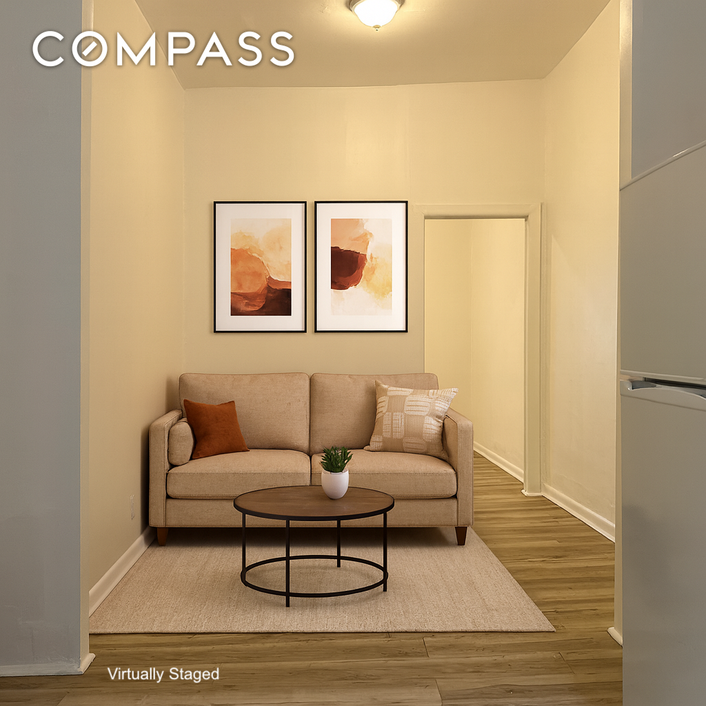 #4 photo, New York City, Hell's Kitchen , NY 10019