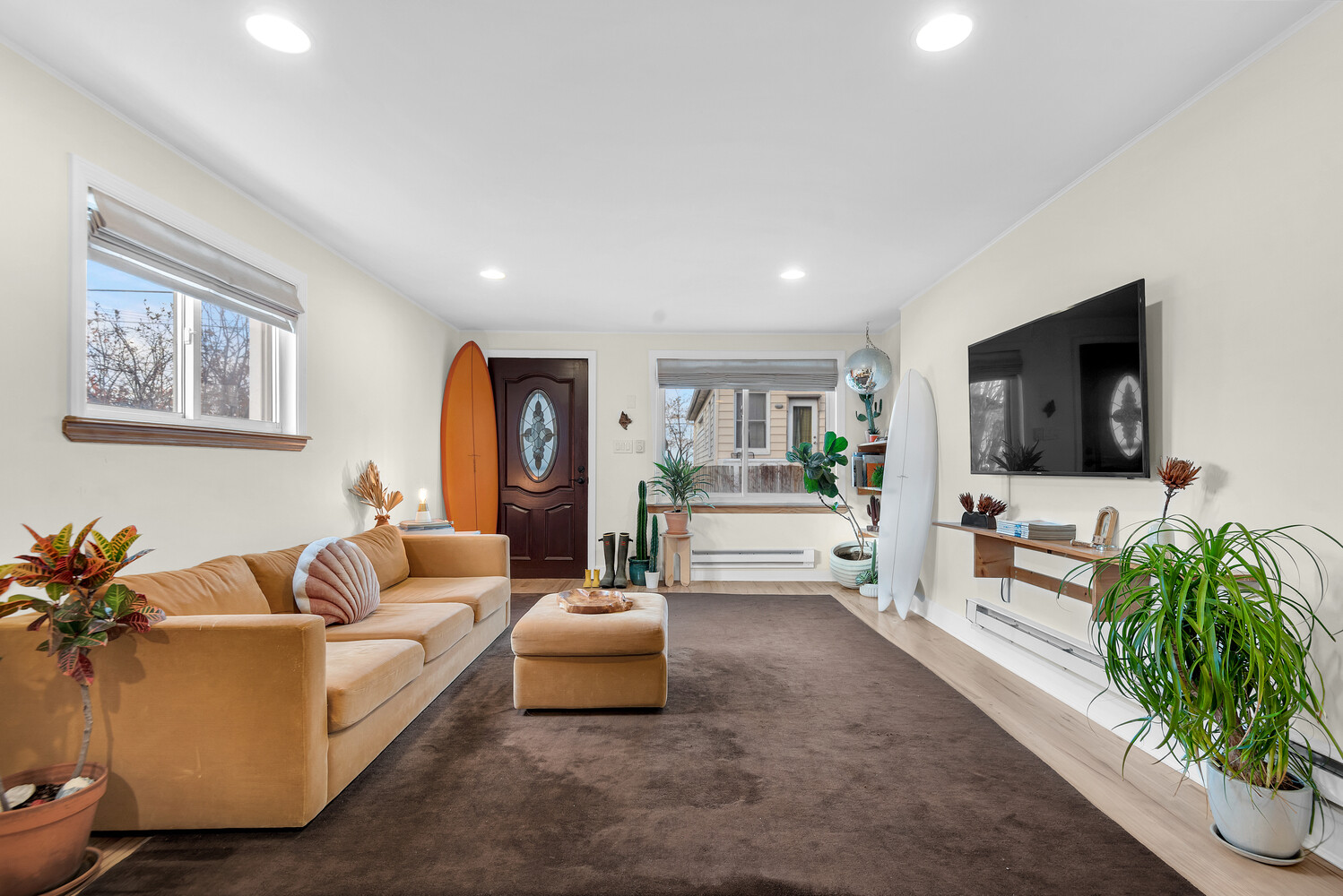 #3 photo, 345 DORMANS Court, Rockaway Beach , NY 11693