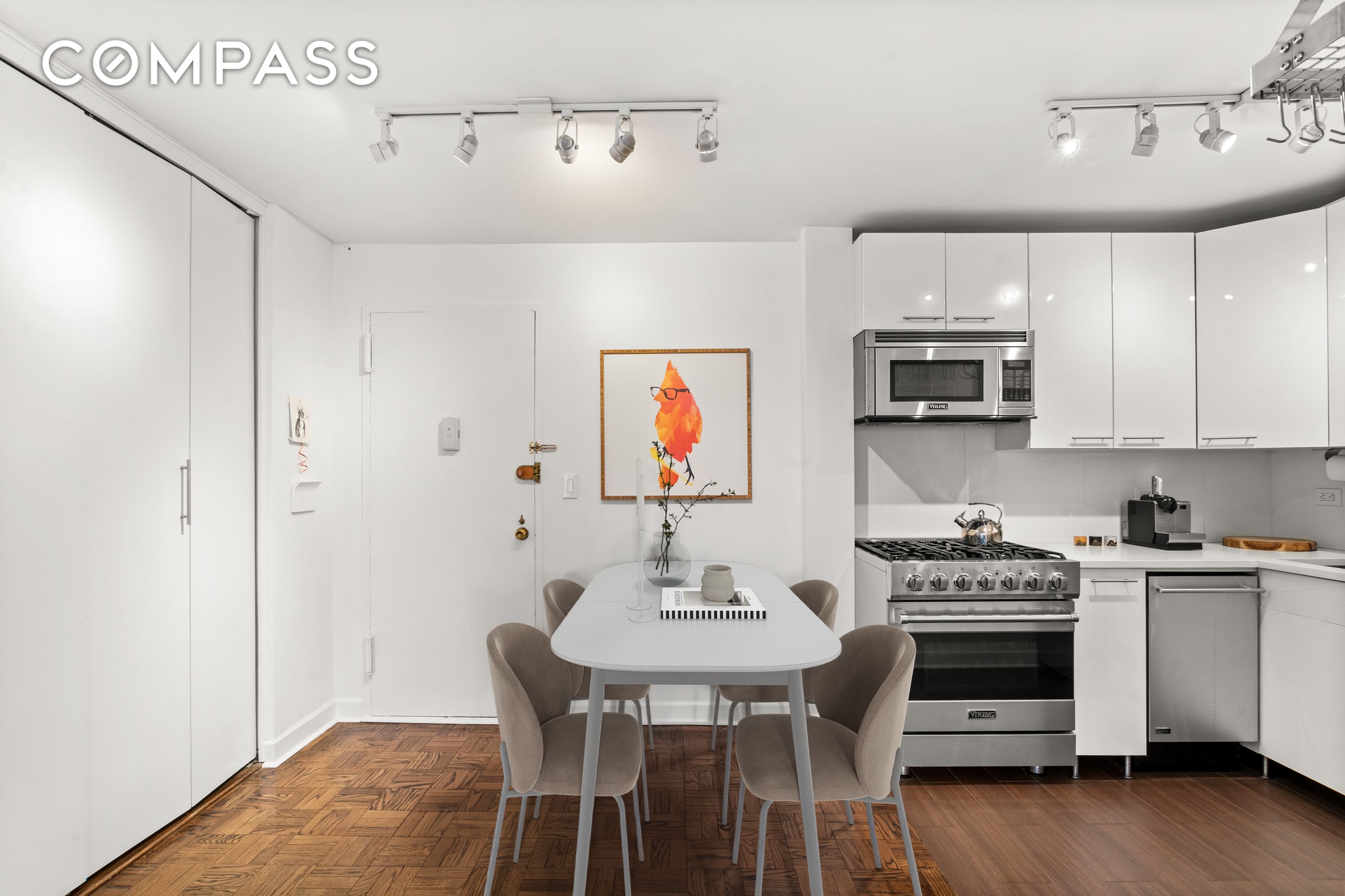 #10 photo, 251 E 51st Street, Midtown East , NY 10022