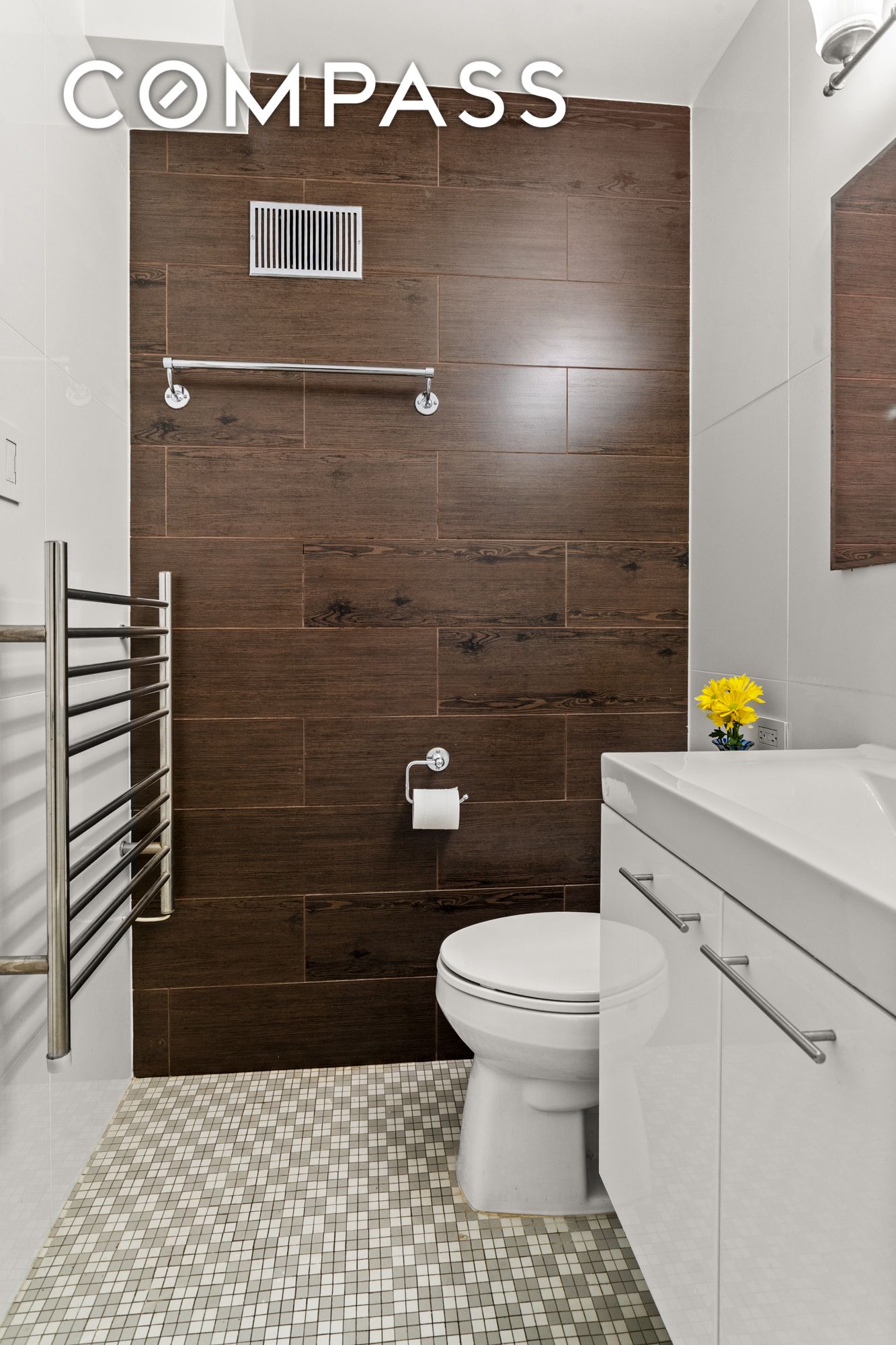 #13 photo, 251 E 51st Street, Midtown East , NY 10022