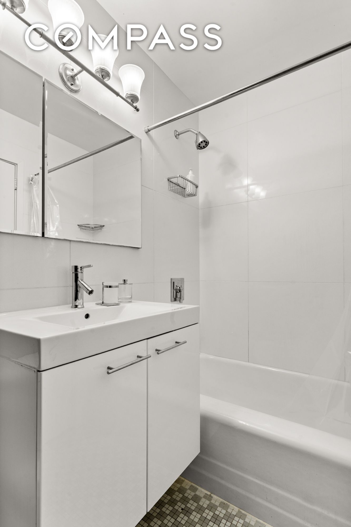 #14 photo, 251 E 51st Street, Midtown East , NY 10022