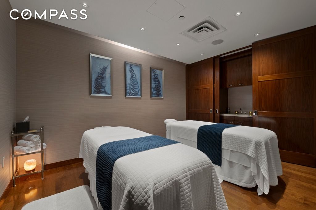 #13 photo, 1 Central Park W, Upper West Side , NY 10023