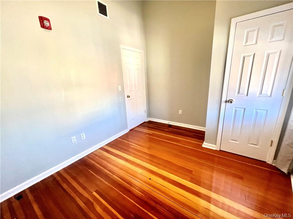 #14 photo, 4 E Main Street, Middletown , NY 10940