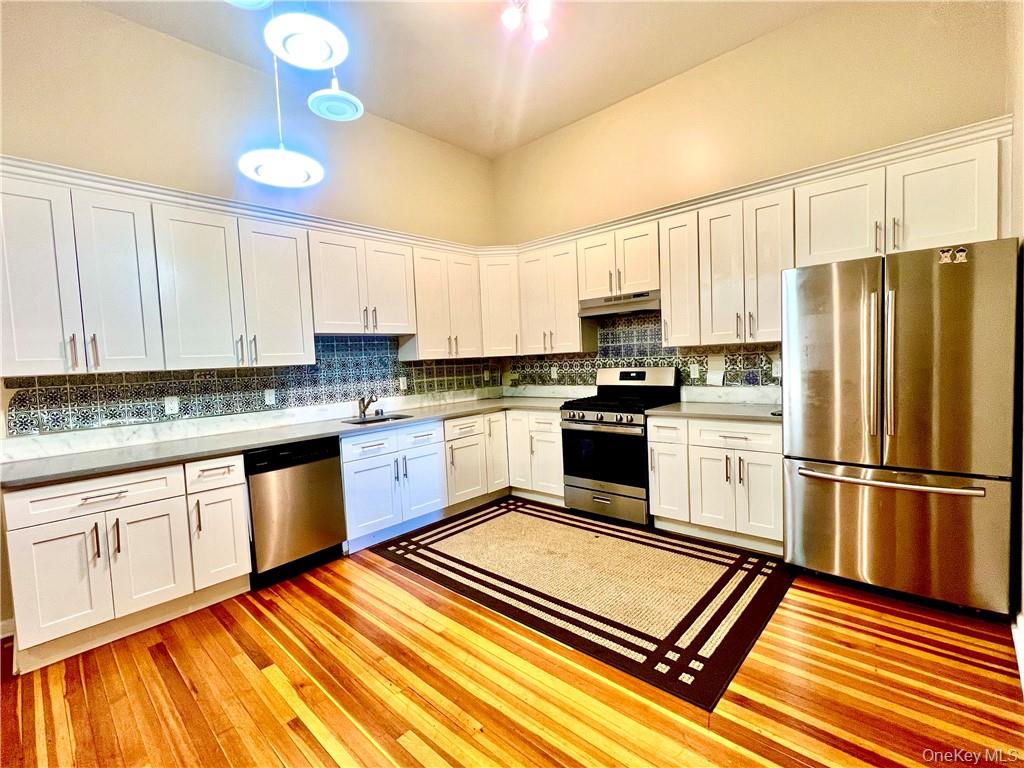 #2 photo, 4 E Main Street, Middletown , NY 10940