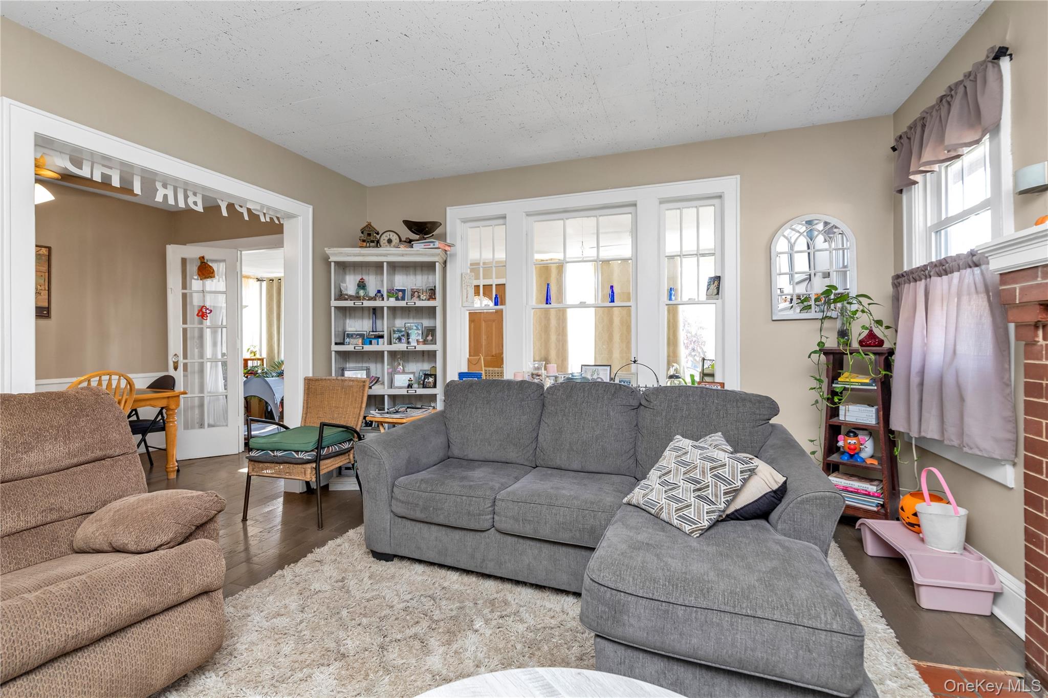 #3 photo, 127 Smith Street, Lynbrook , NY 11563