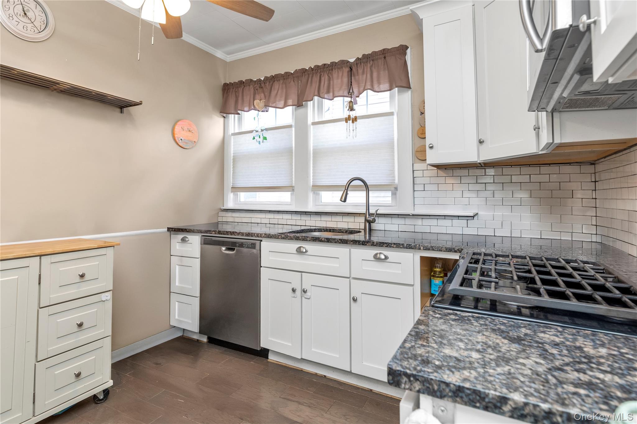 #4 photo, 127 Smith Street, Lynbrook , NY 11563