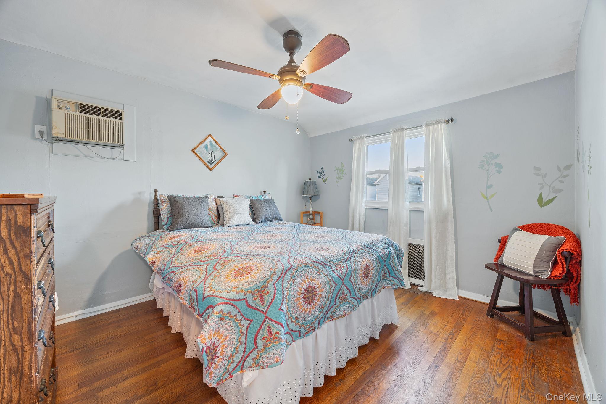 #12 photo, 88-30 Cooper Avenue, Glendale , NY 11385