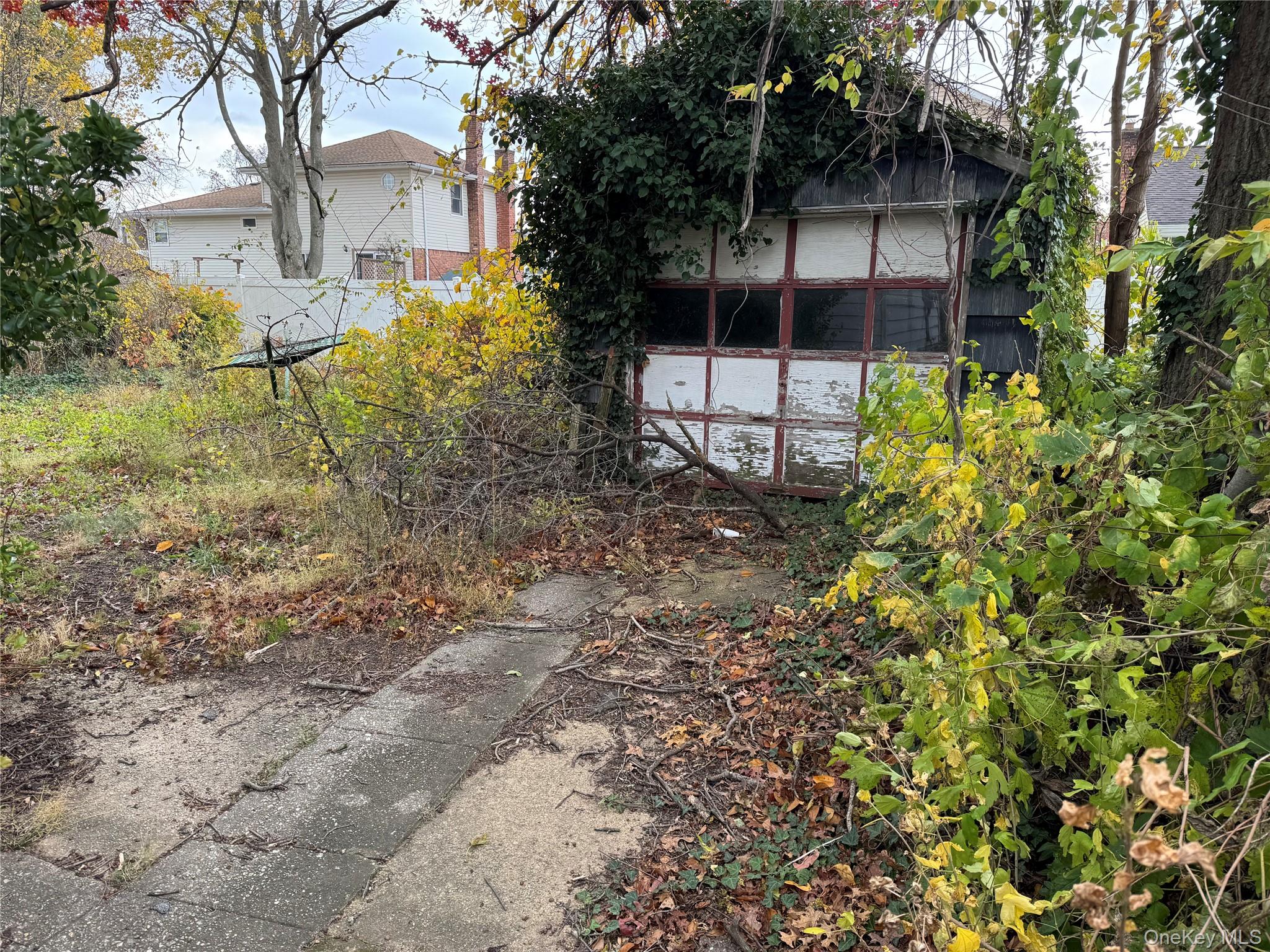 #4 photo, 2726 Orchard Street, North Bellmore , NY 11710