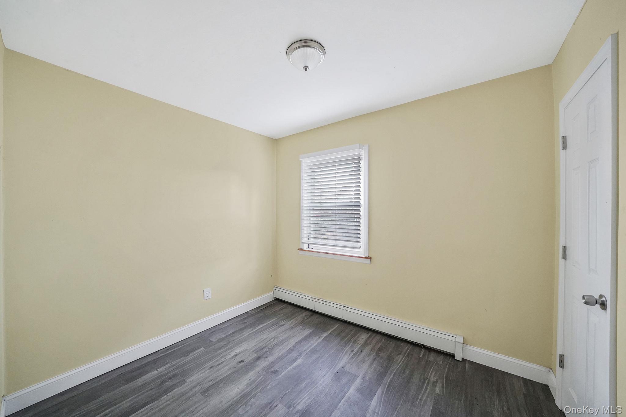 #14 photo, 110 2nd Avenue, Bay Shore , NY 11706