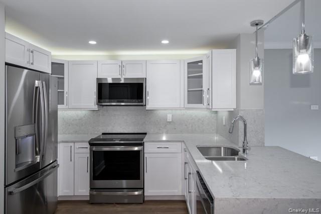 #2 photo, 1100 Avalon Street, Glen Cove , NY 11542