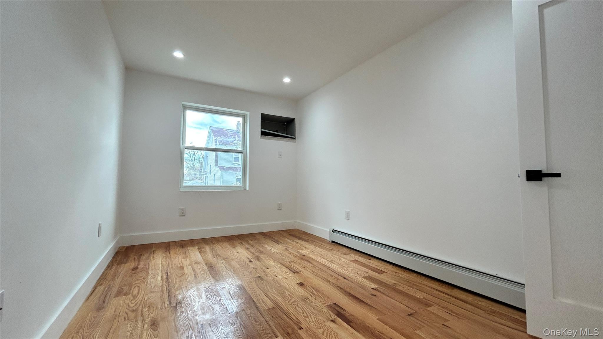 #6 photo, 6931 Burchell Avenue, Arverne , NY 11692