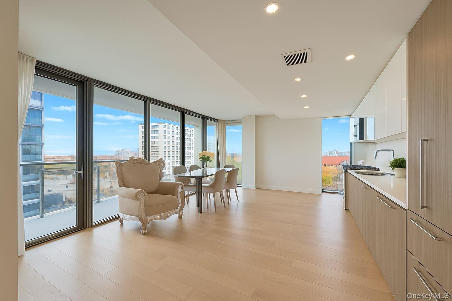 #3 photo, 131-01 40th Road, Flushing , NY 11354